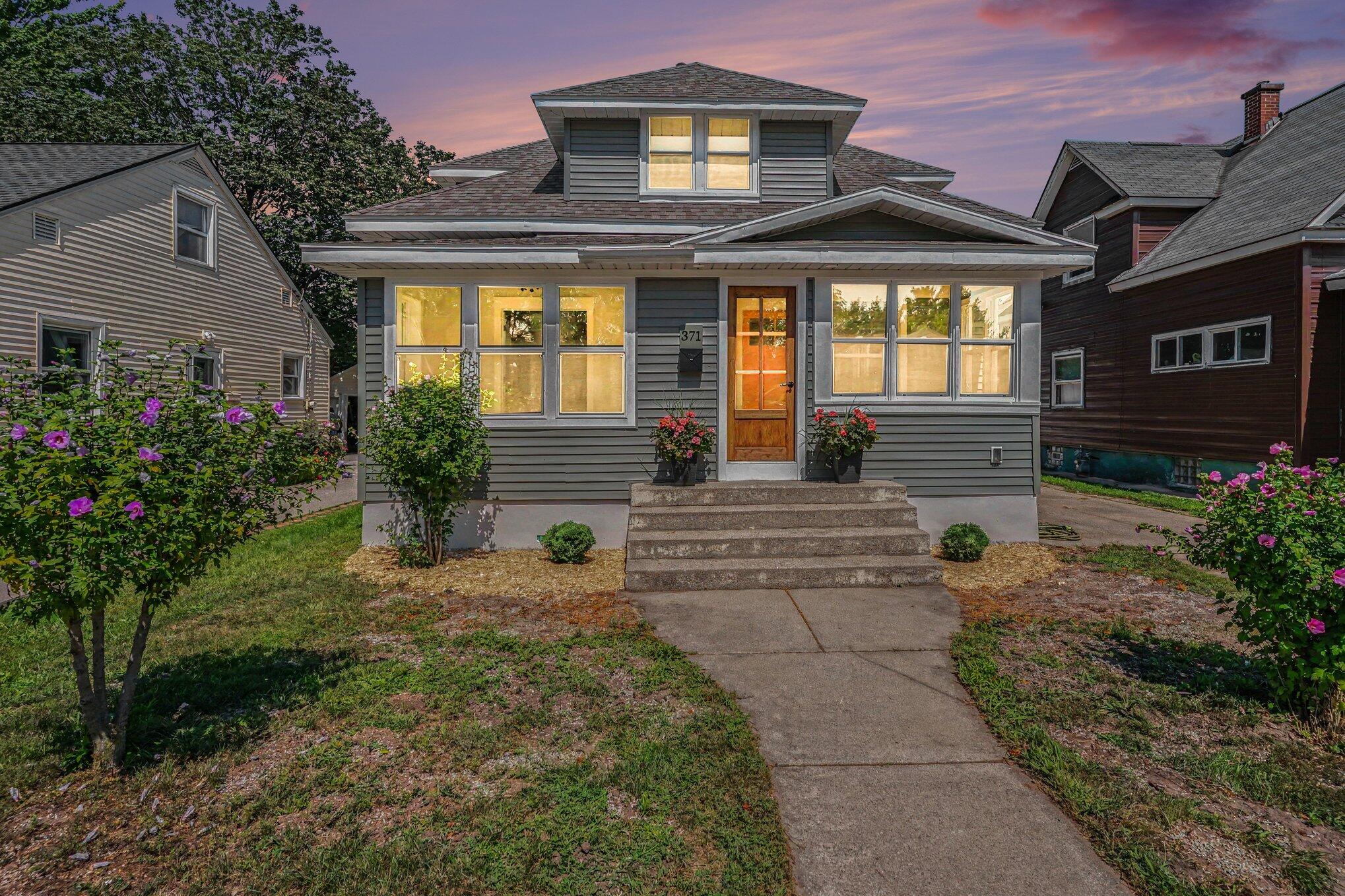 371 W 19th Street Holland MI 49423