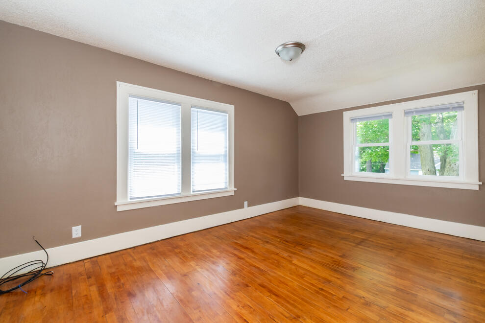 1112 Washburn Avenue Kalamazoo MI 49048