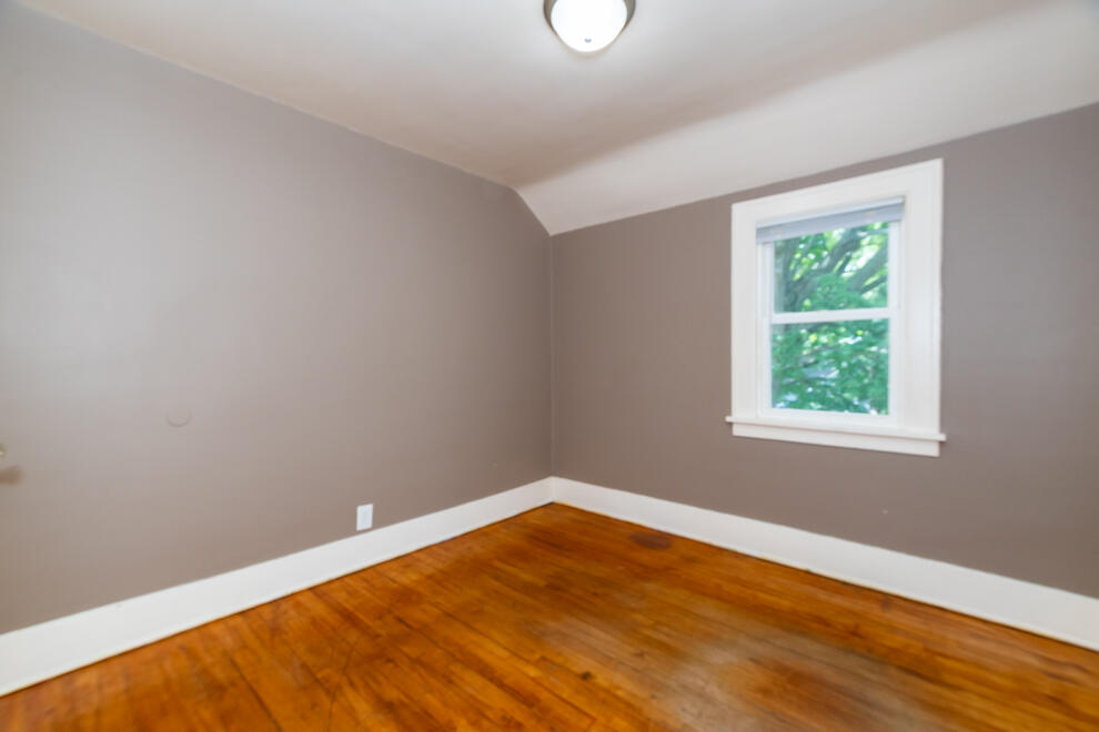 1112 Washburn Avenue Kalamazoo MI 49048