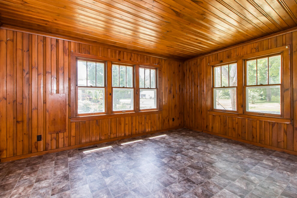 1112 Washburn Avenue Kalamazoo MI 49048