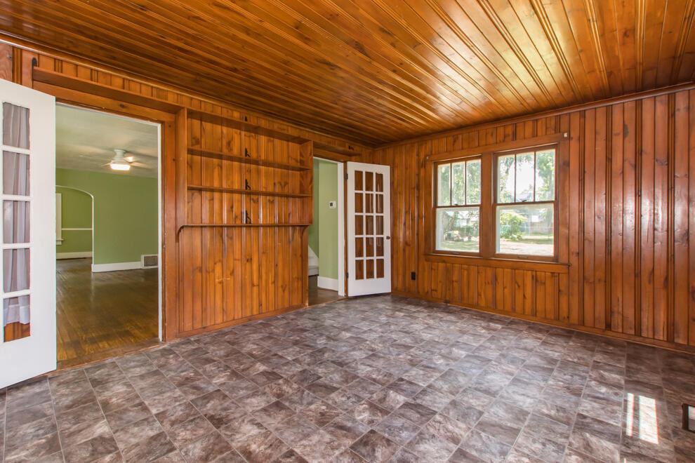1112 Washburn Avenue Kalamazoo MI 49048