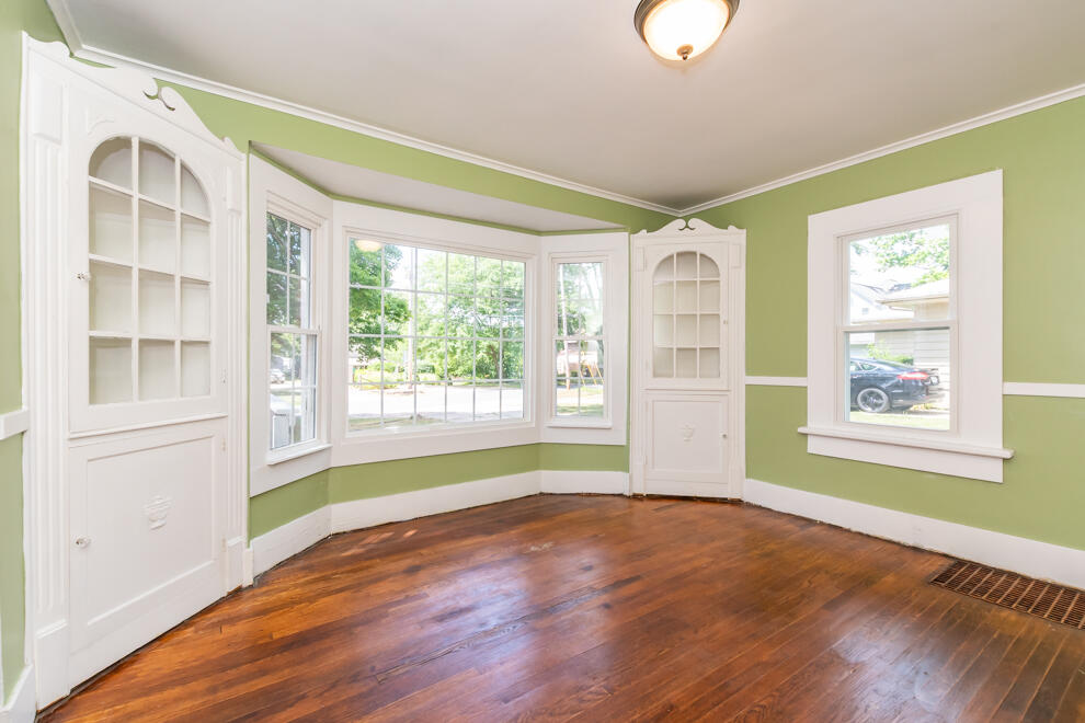 1112 Washburn Avenue Kalamazoo MI 49048
