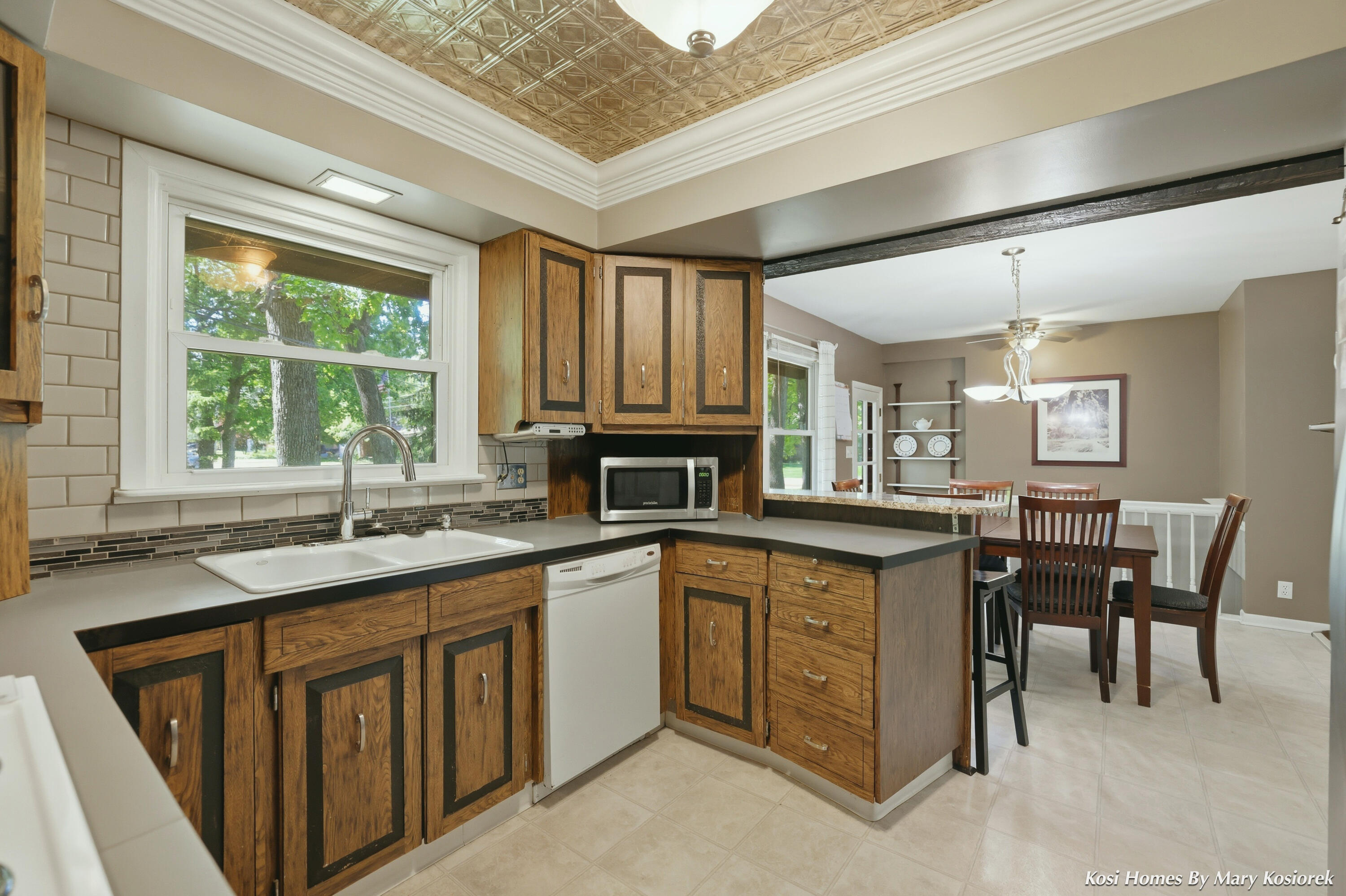 4960 Bluff Drive NE Grand Rapids MI 49525