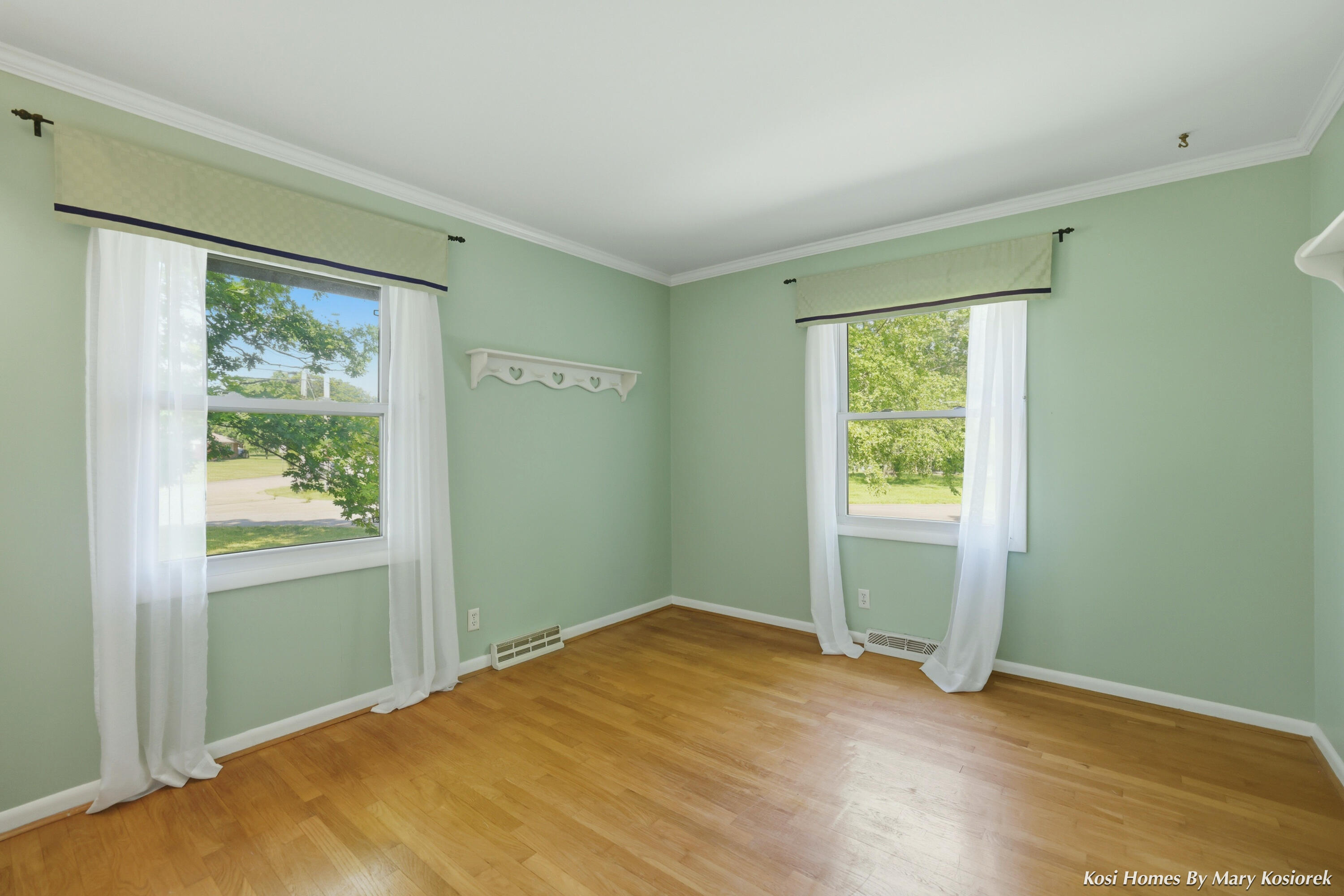 4960 Bluff Drive NE Grand Rapids MI 49525