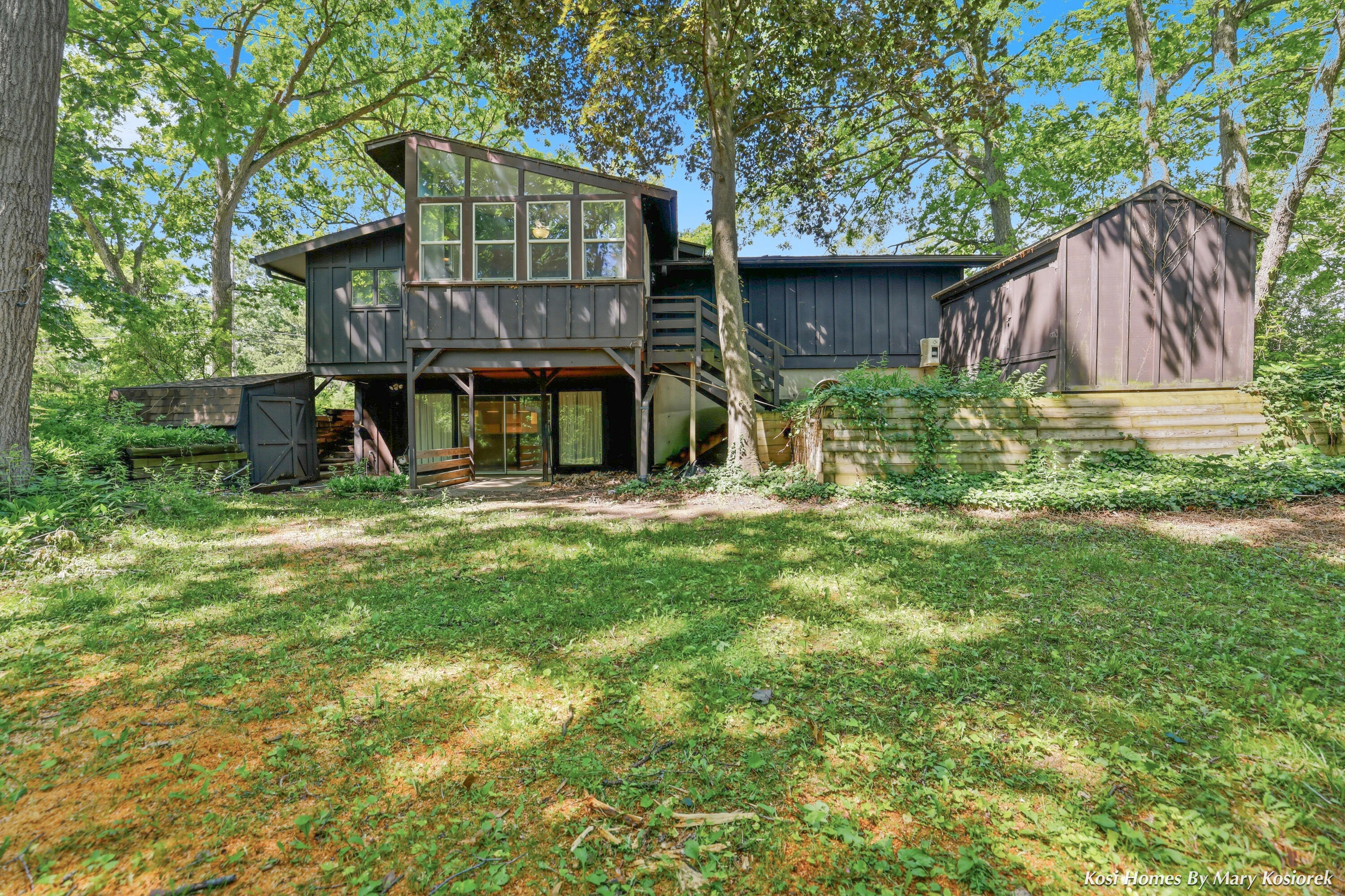 4960 Bluff Drive NE Grand Rapids MI 49525