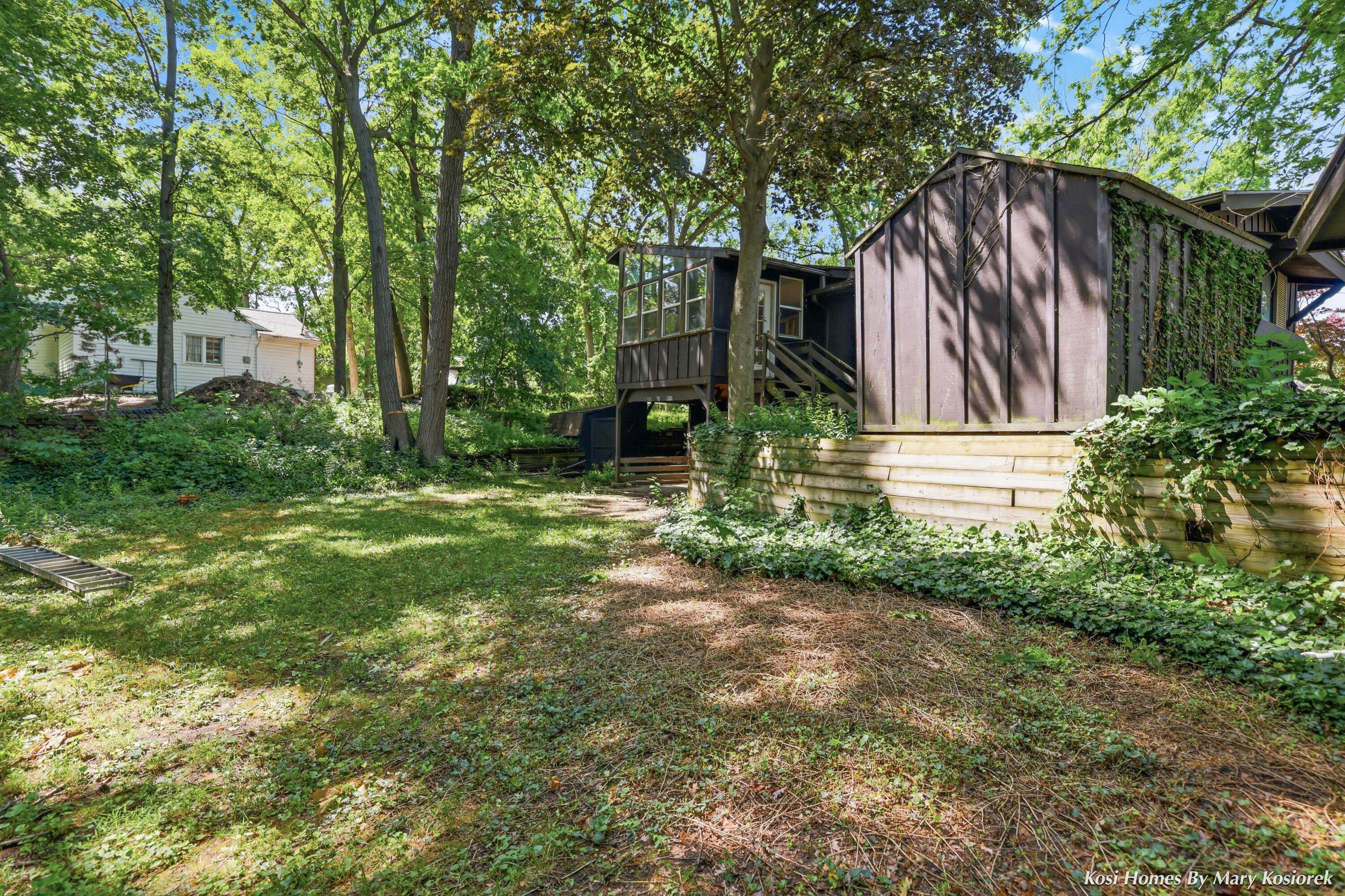 4960 Bluff Drive NE Grand Rapids MI 49525