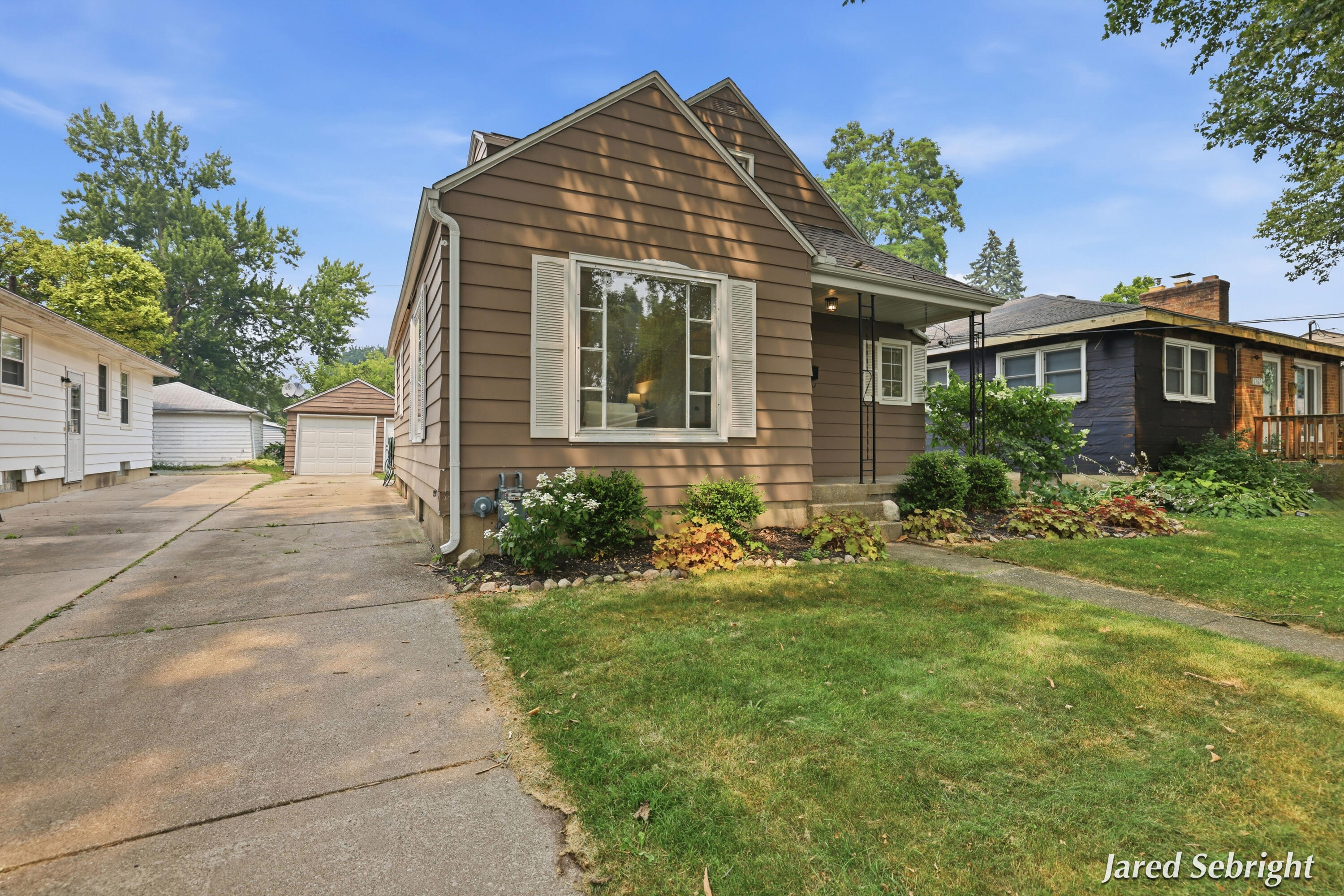 1171 5th Street NW Grand Rapids MI 49504