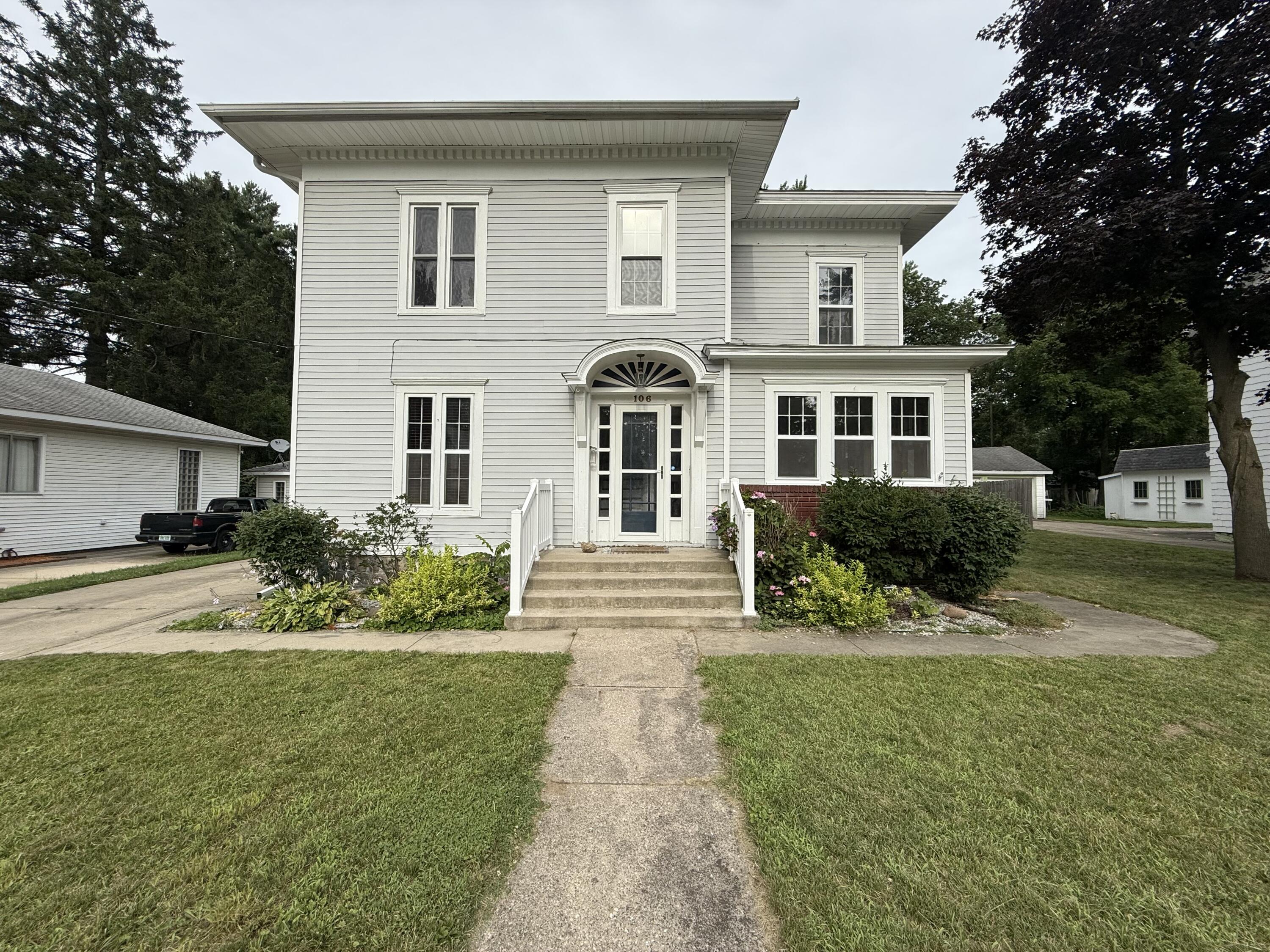 106 Hamilton Street Dowagiac MI 49047