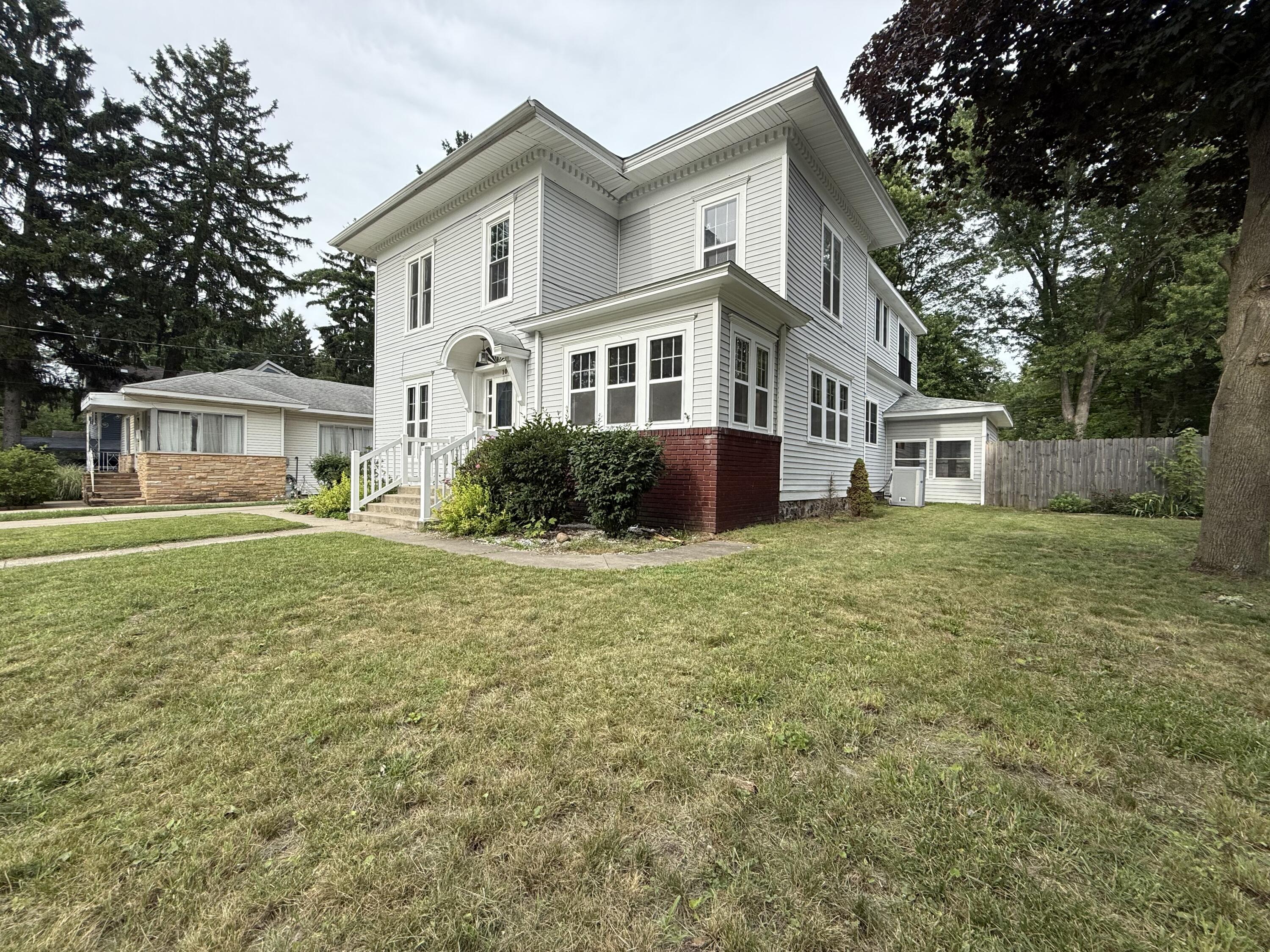 106 Hamilton Street Dowagiac MI 49047