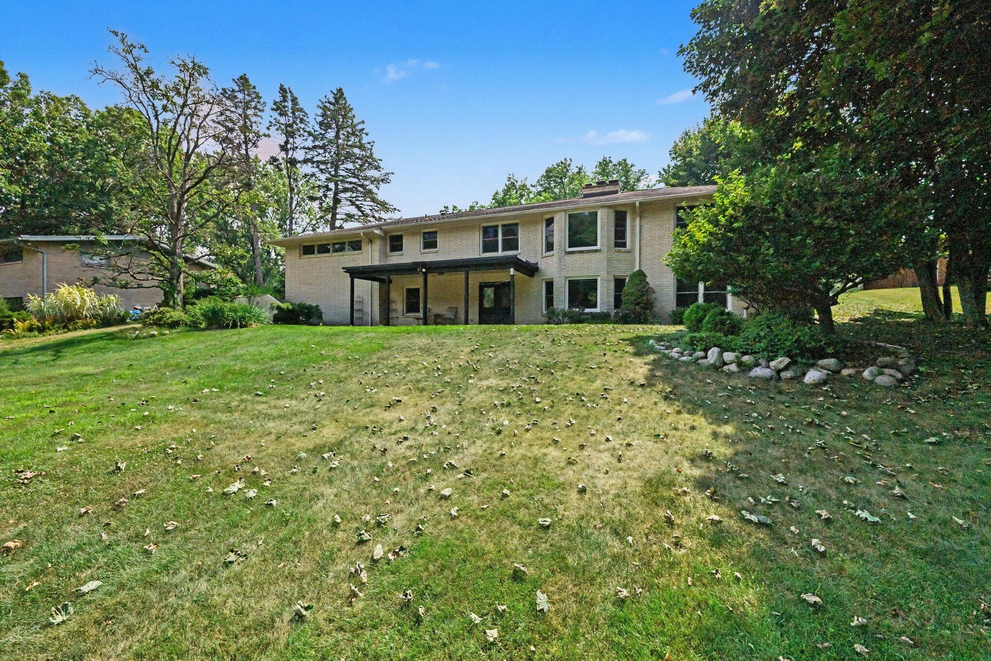 1926 Greenbriar Drive Portage MI 49024