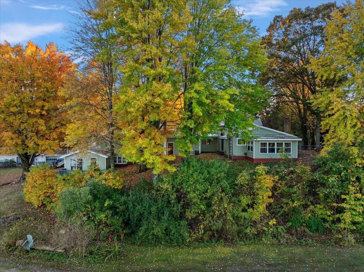 4785 118th Avenue Fennville MI 49408