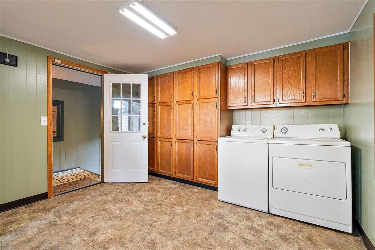 4785 118th Avenue Fennville MI 49408