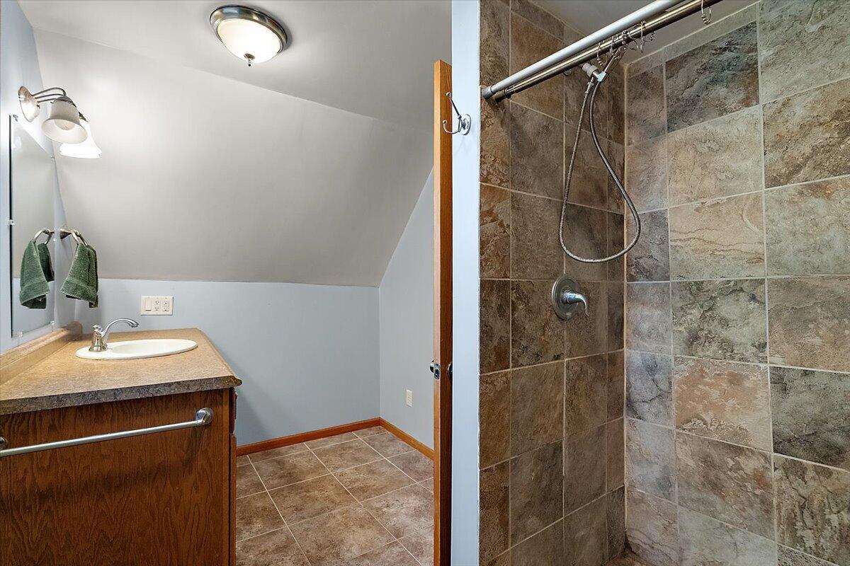 4785 118th Avenue Fennville MI 49408