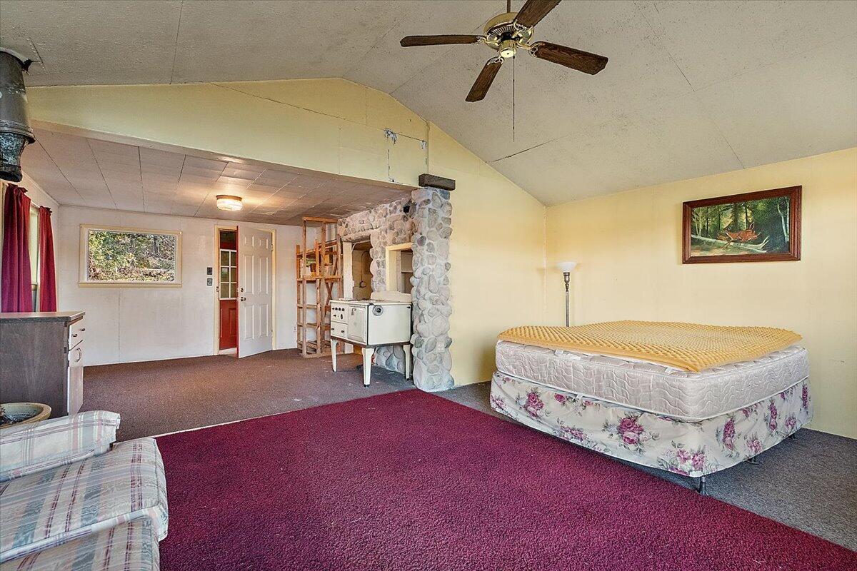 4785 118th Avenue Fennville MI 49408