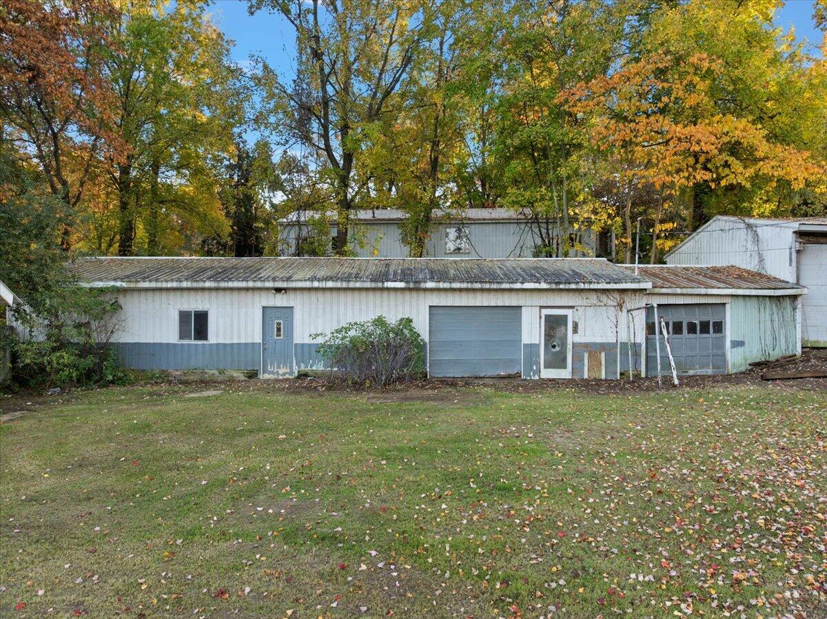 4785 118th Avenue Fennville MI 49408