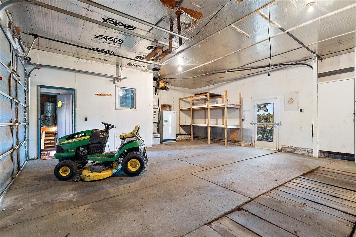 4785 118th Avenue Fennville MI 49408