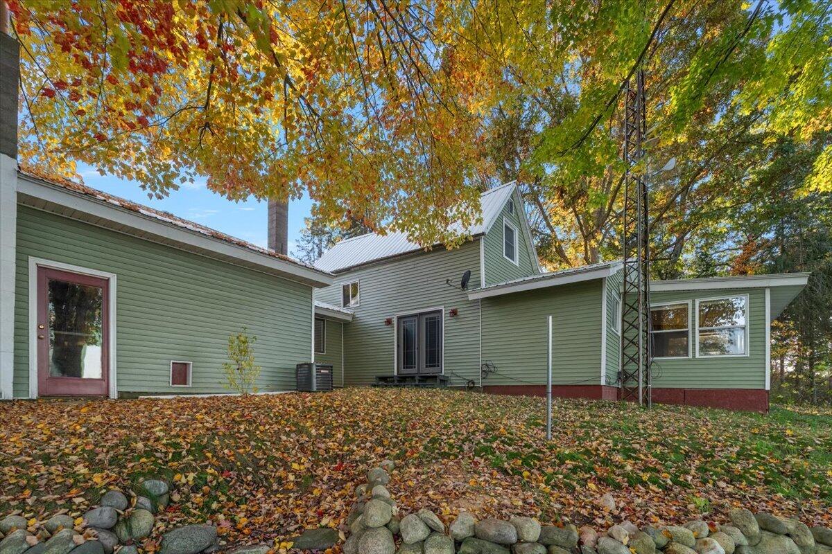 4785 118th Avenue Fennville MI 49408