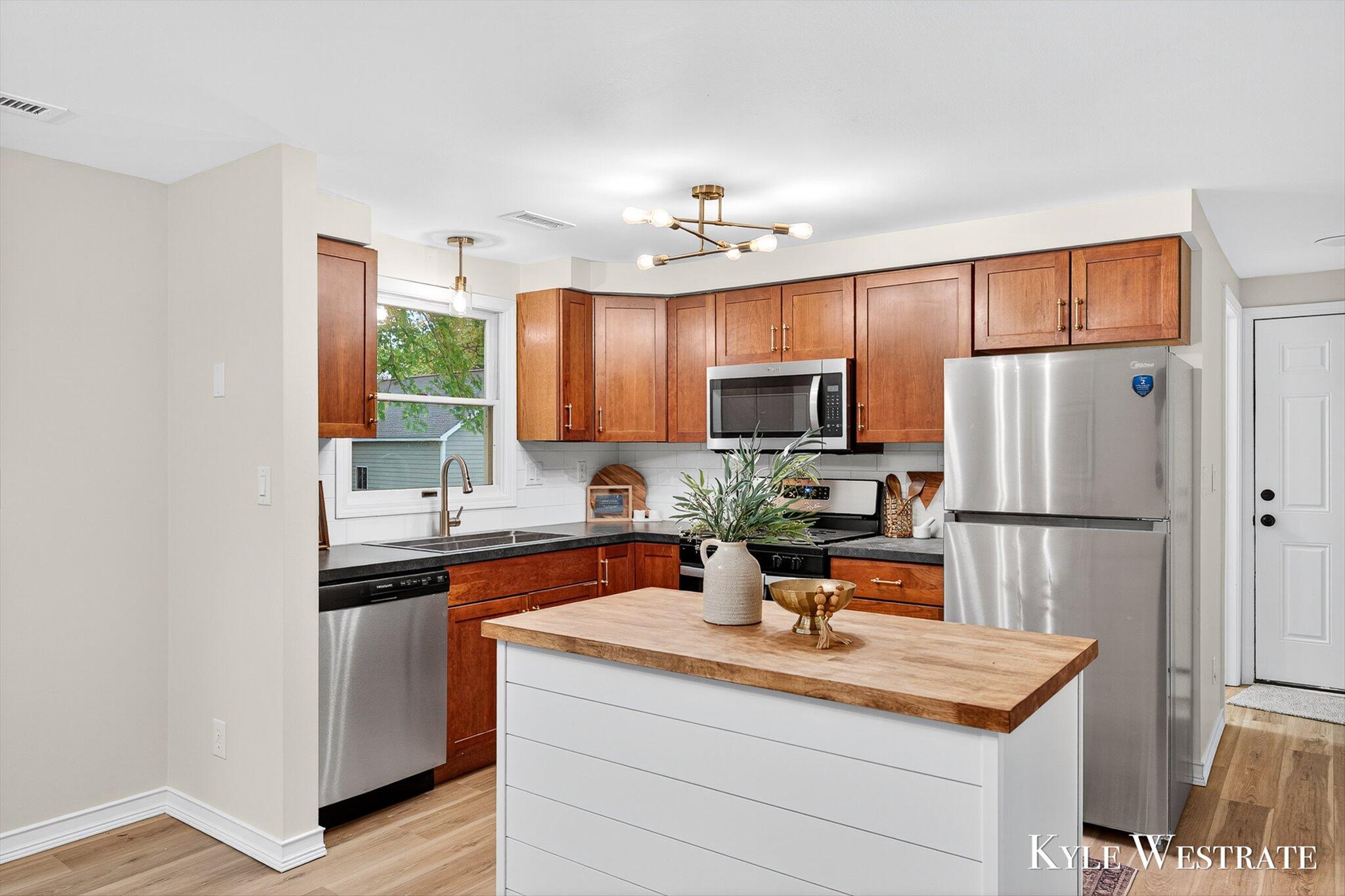 335 Thomas Street Allegan MI 49010