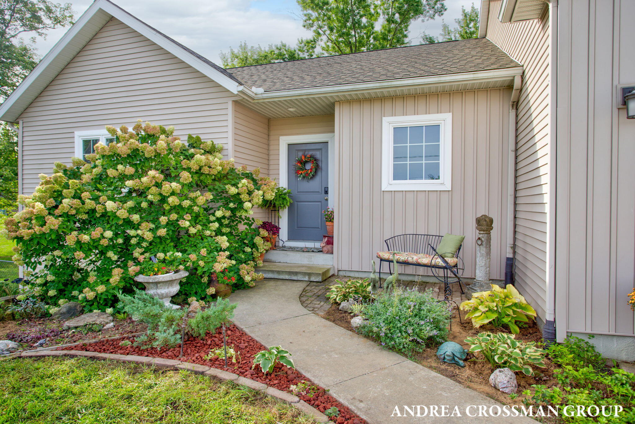 1094 68th Street SE Grand Rapids MI 49508