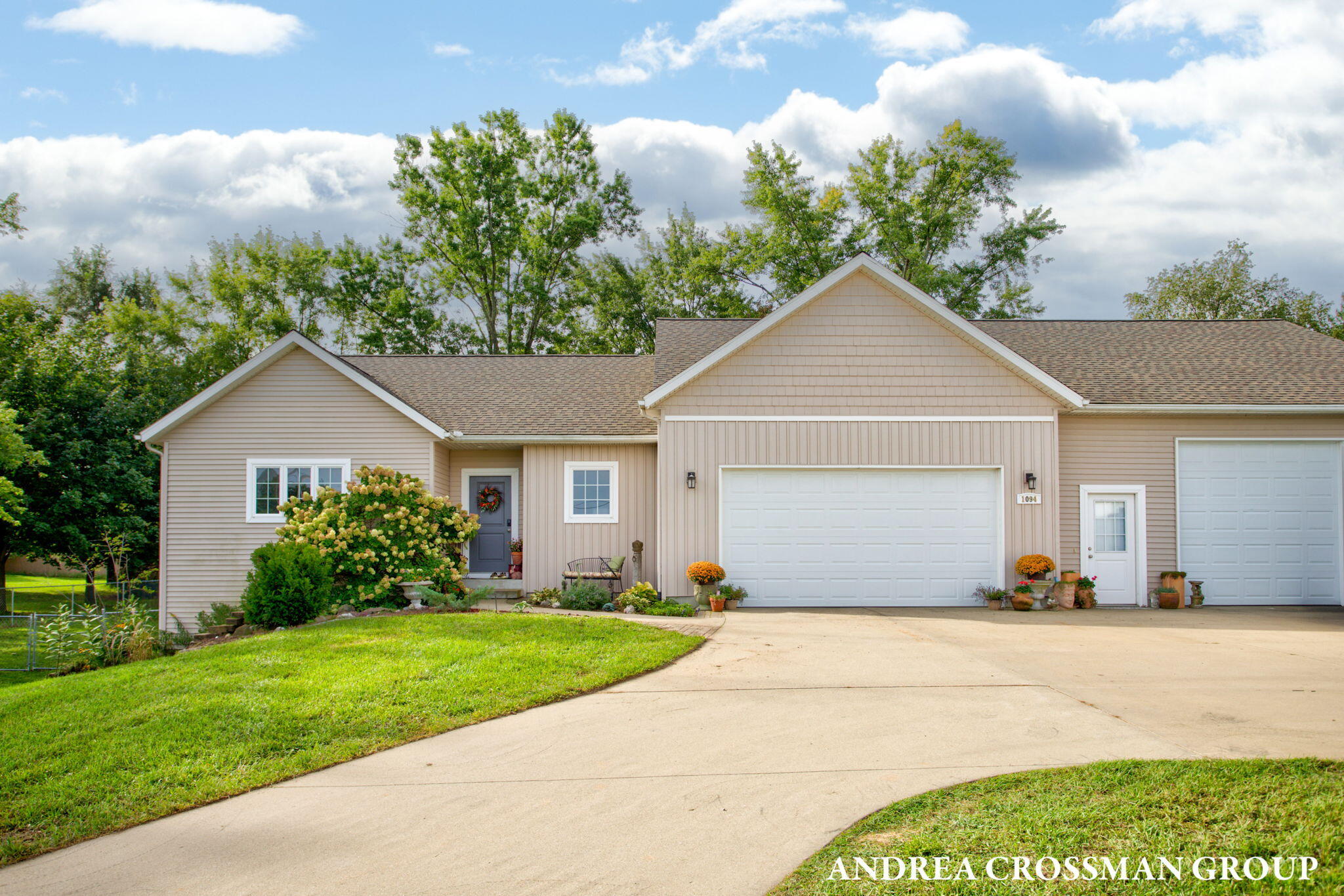 1094 68th Street SE Grand Rapids MI 49508