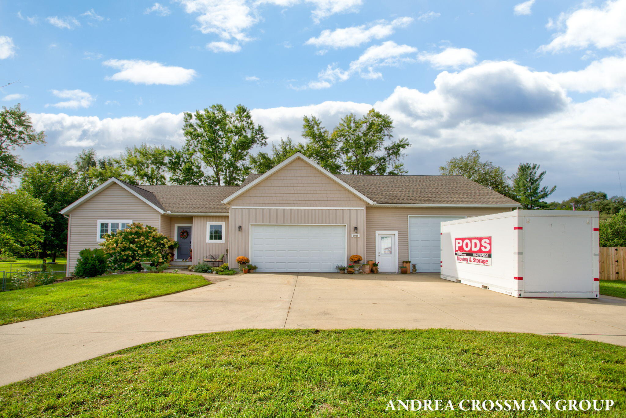 1094 68th Street SE Grand Rapids MI 49508