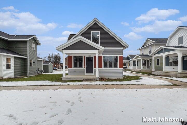 2113 Linden Avenue SE Grand Rapids MI 49507