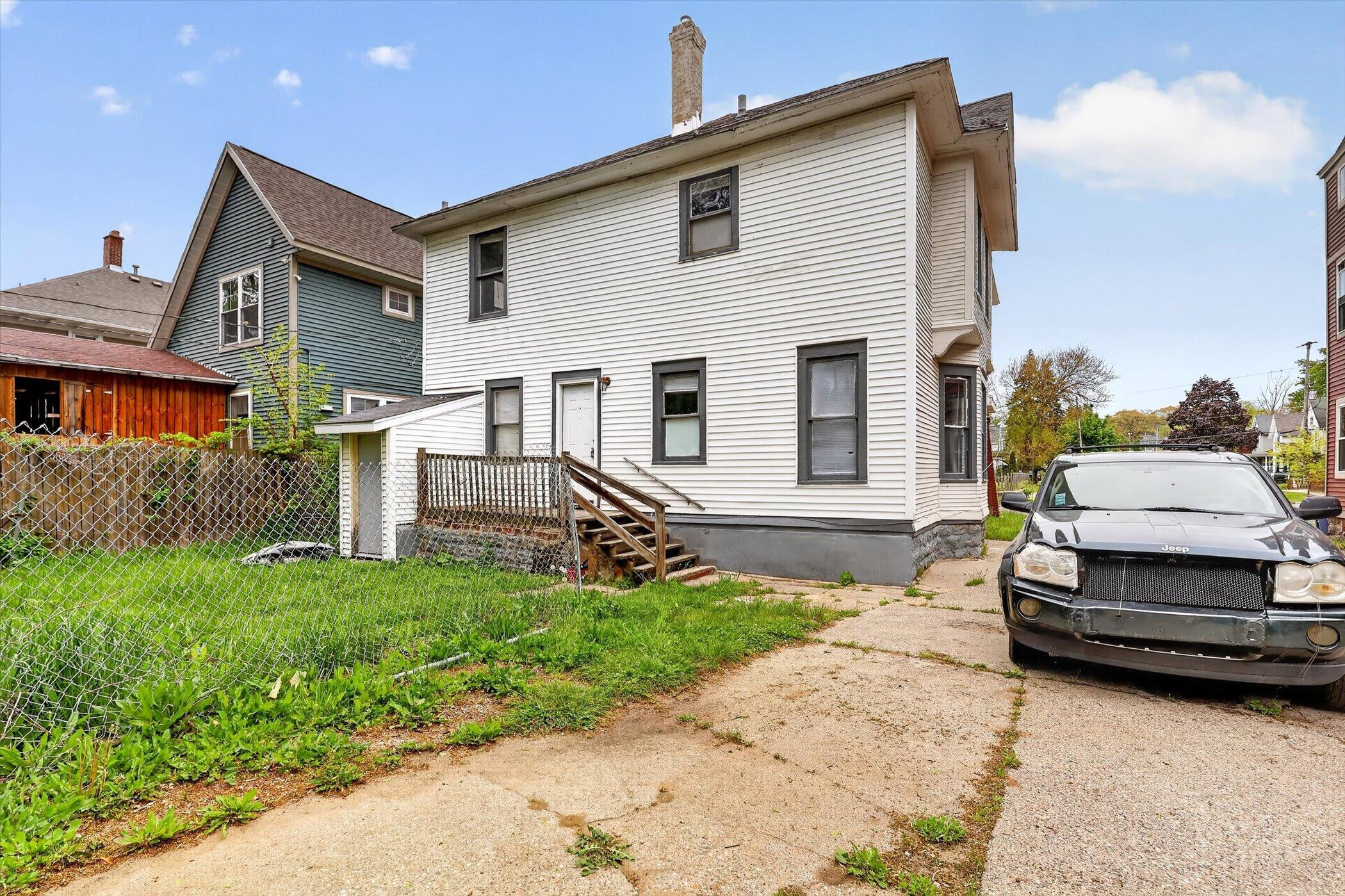 1125 Madison Avenue SE Grand Rapids MI 49507