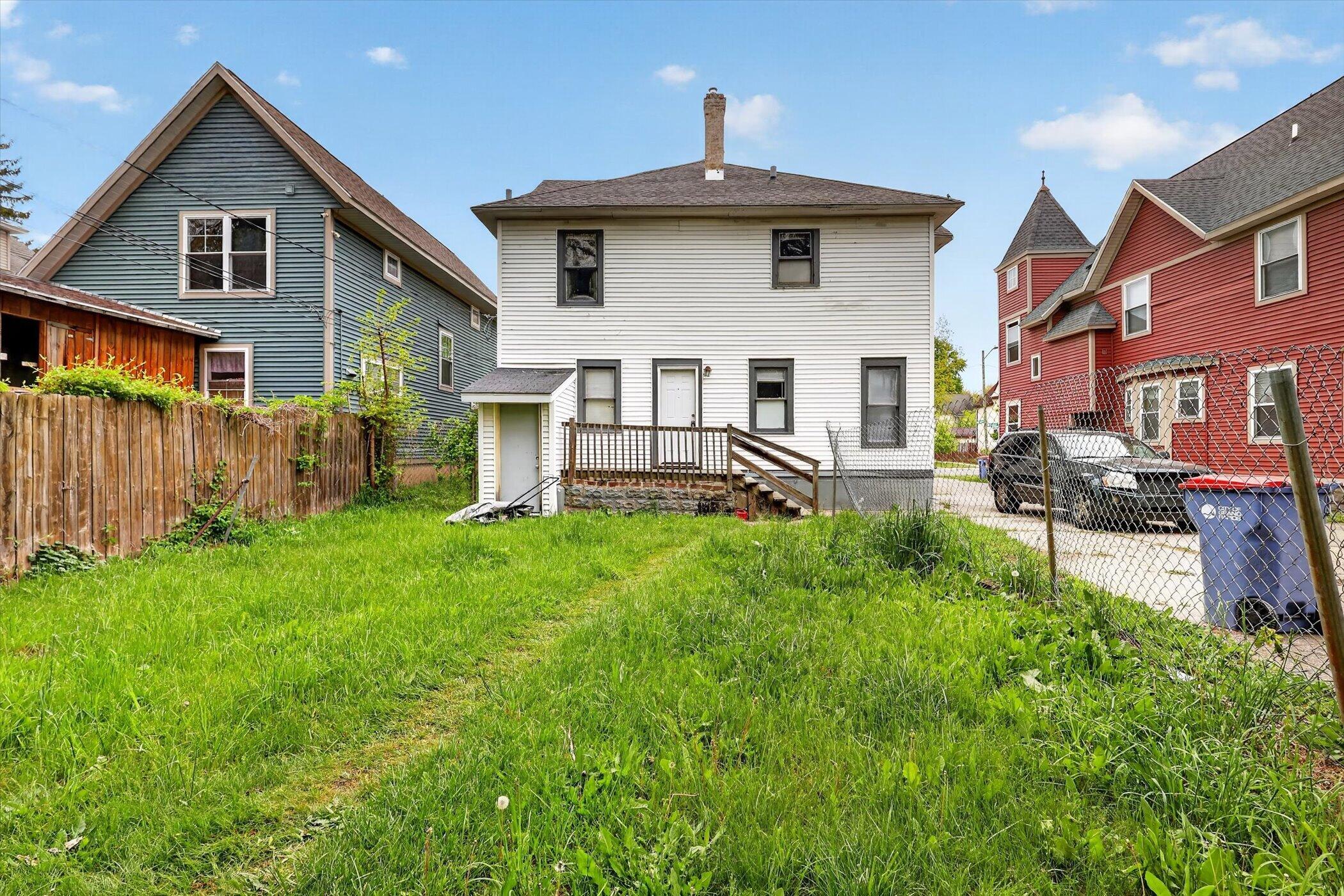 1125 Madison Avenue SE Grand Rapids MI 49507