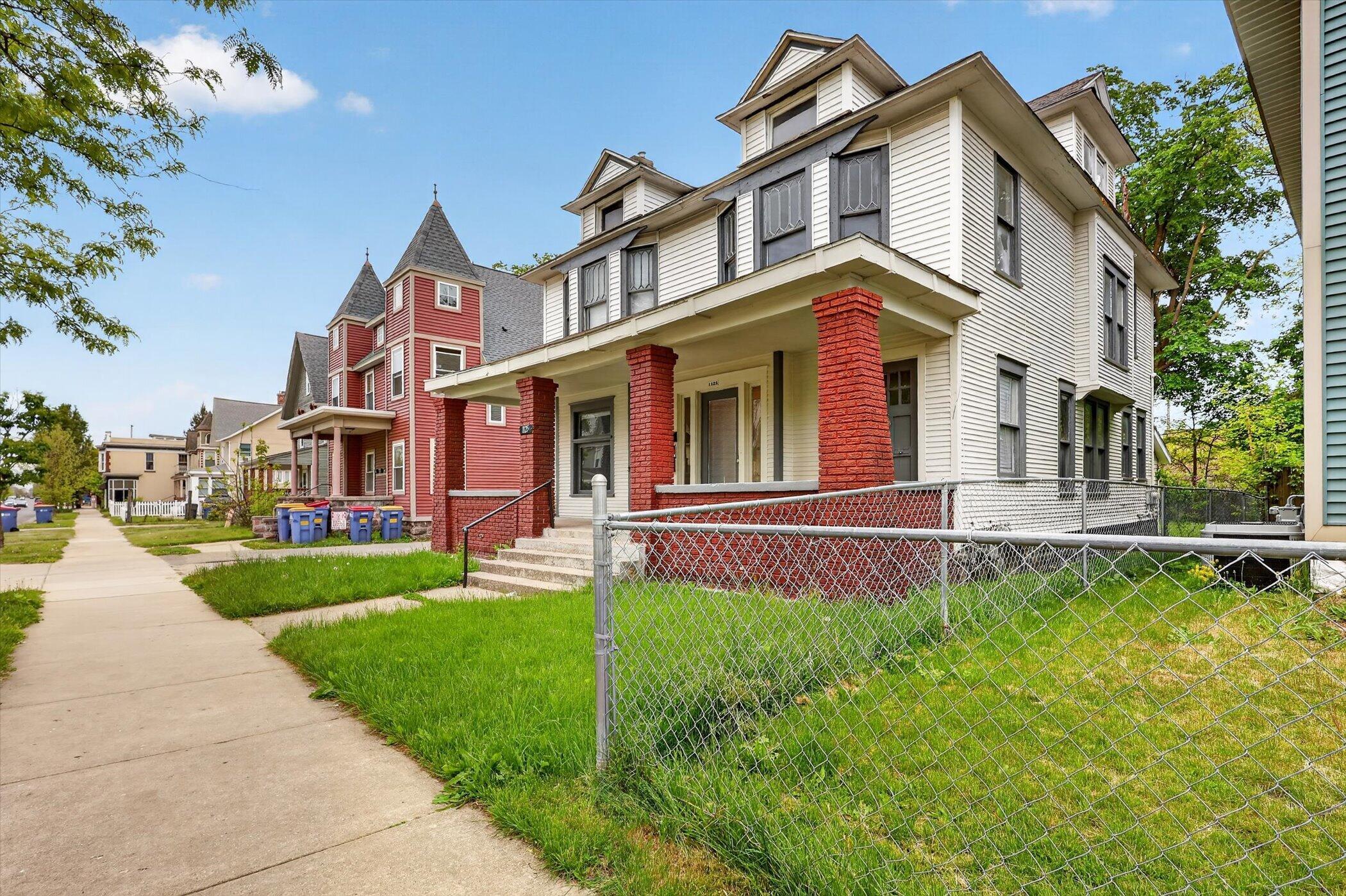1125 Madison Avenue SE Grand Rapids MI 49507