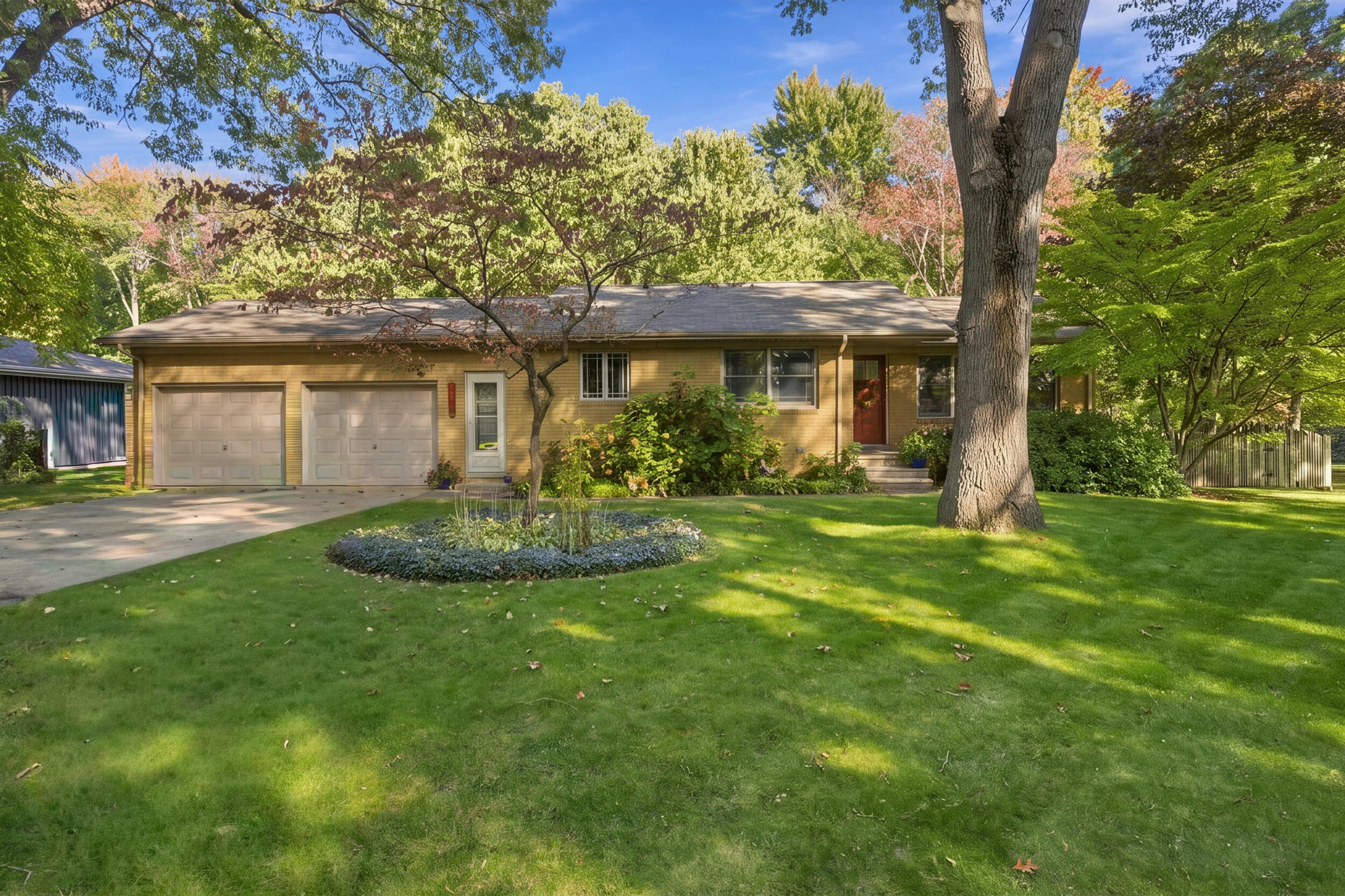 2735 Wildwood Lane Stevensville MI 49127