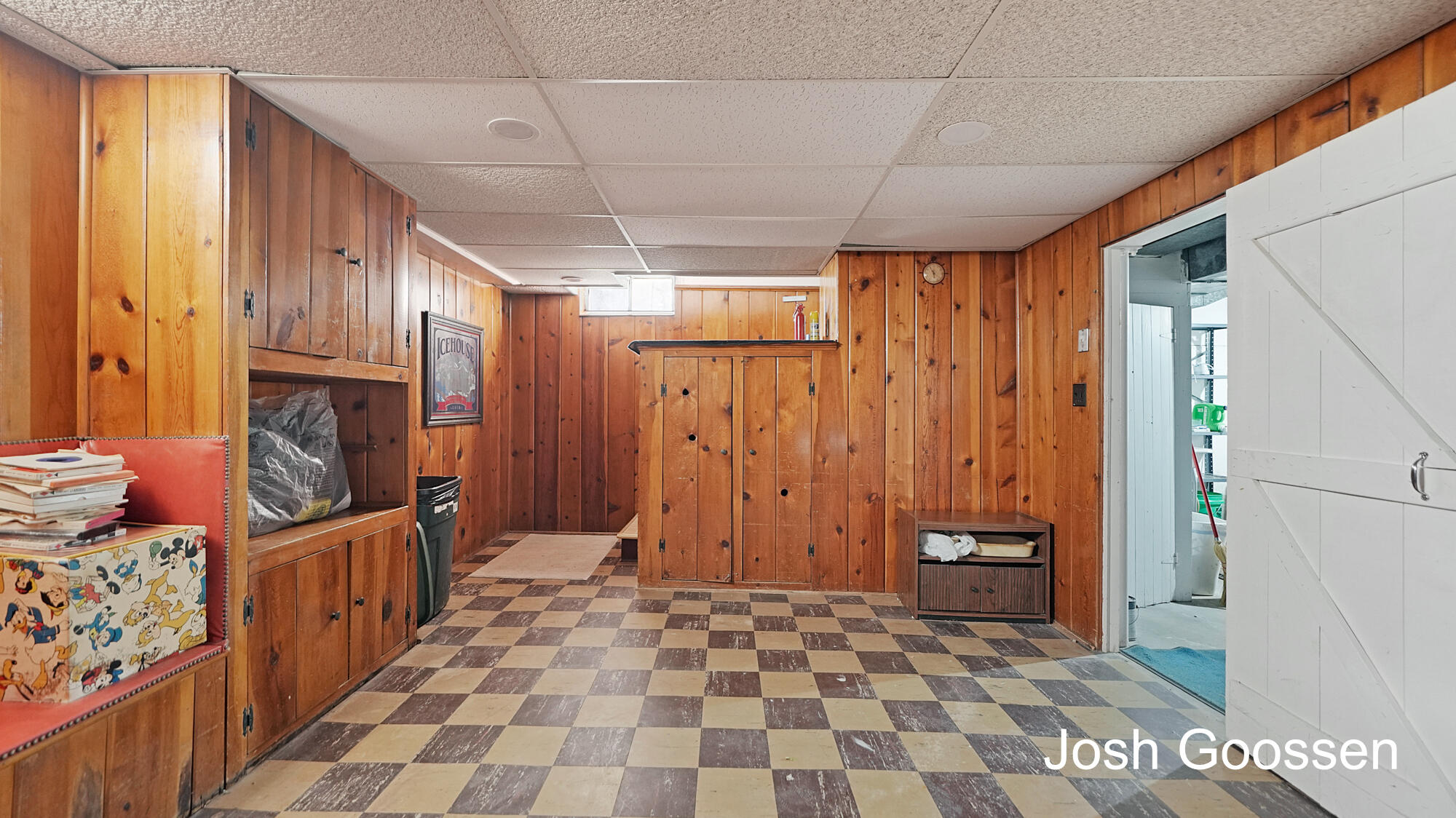 2463 College Avenue SE Grand Rapids MI 49507