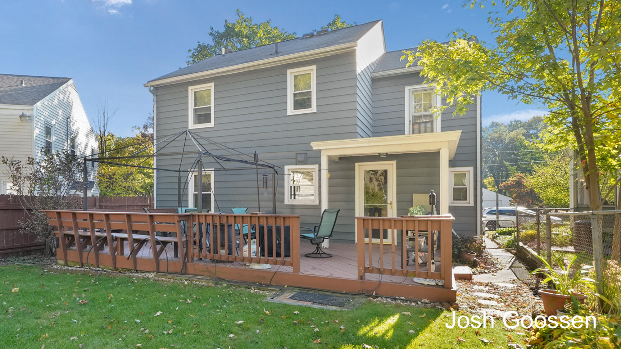 2463 College Avenue SE Grand Rapids MI 49507