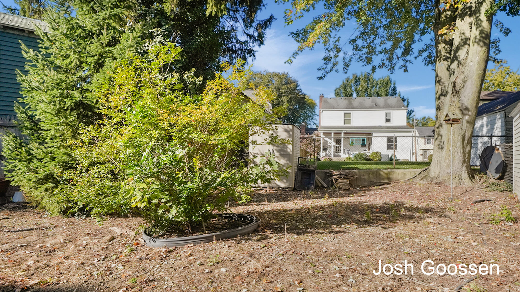 2463 College Avenue SE Grand Rapids MI 49507