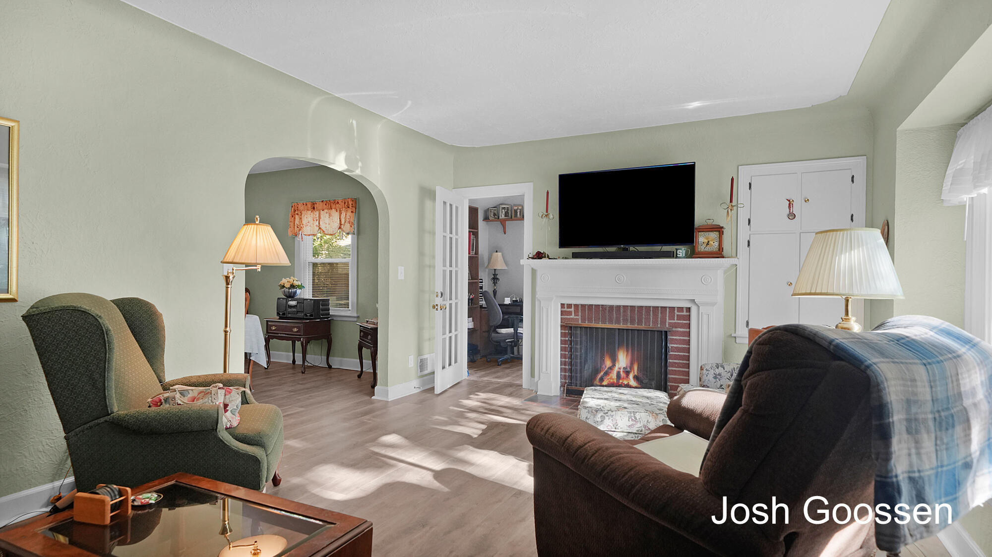 2463 College Avenue SE Grand Rapids MI 49507