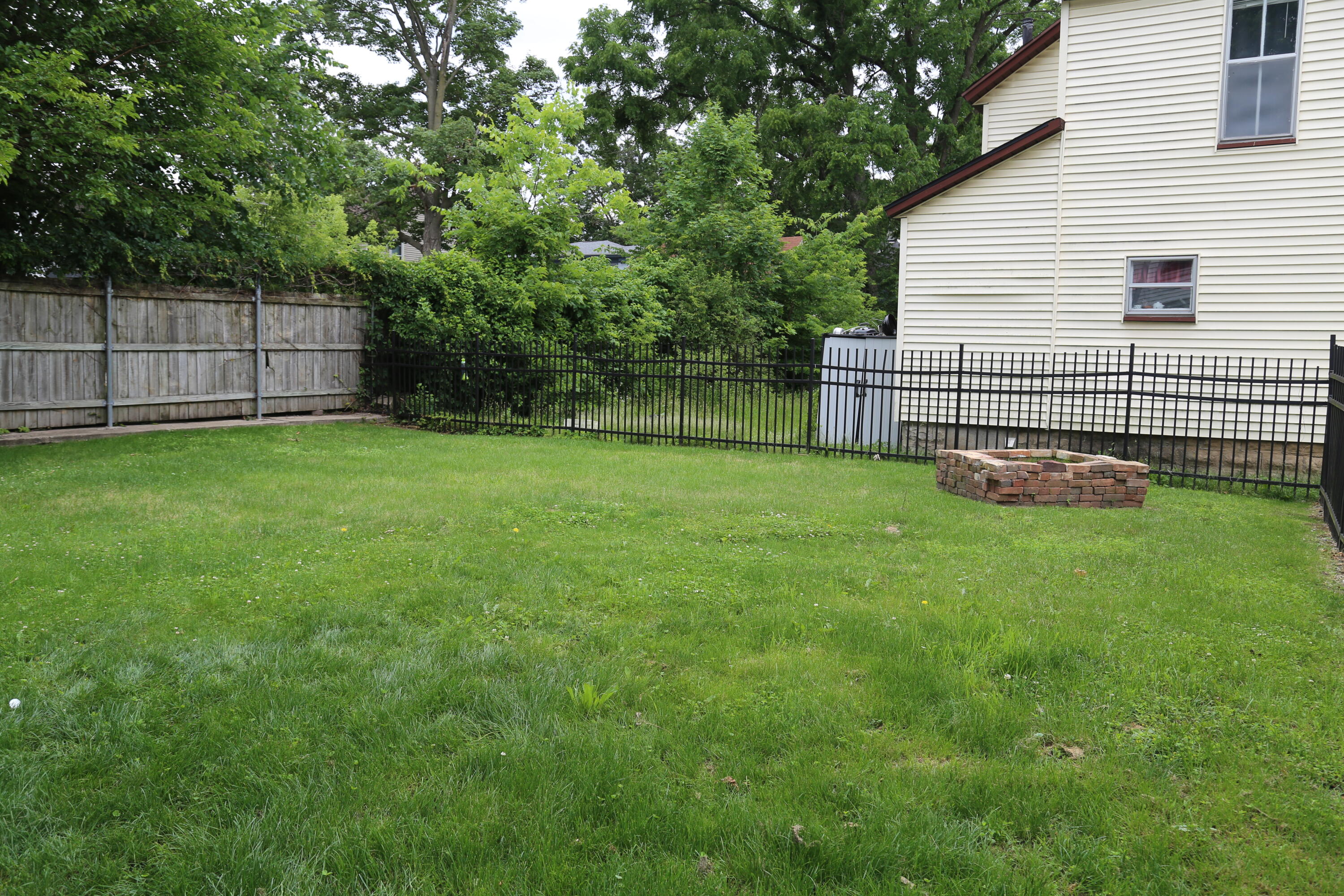826 Normal Court Kalamazoo MI 49007