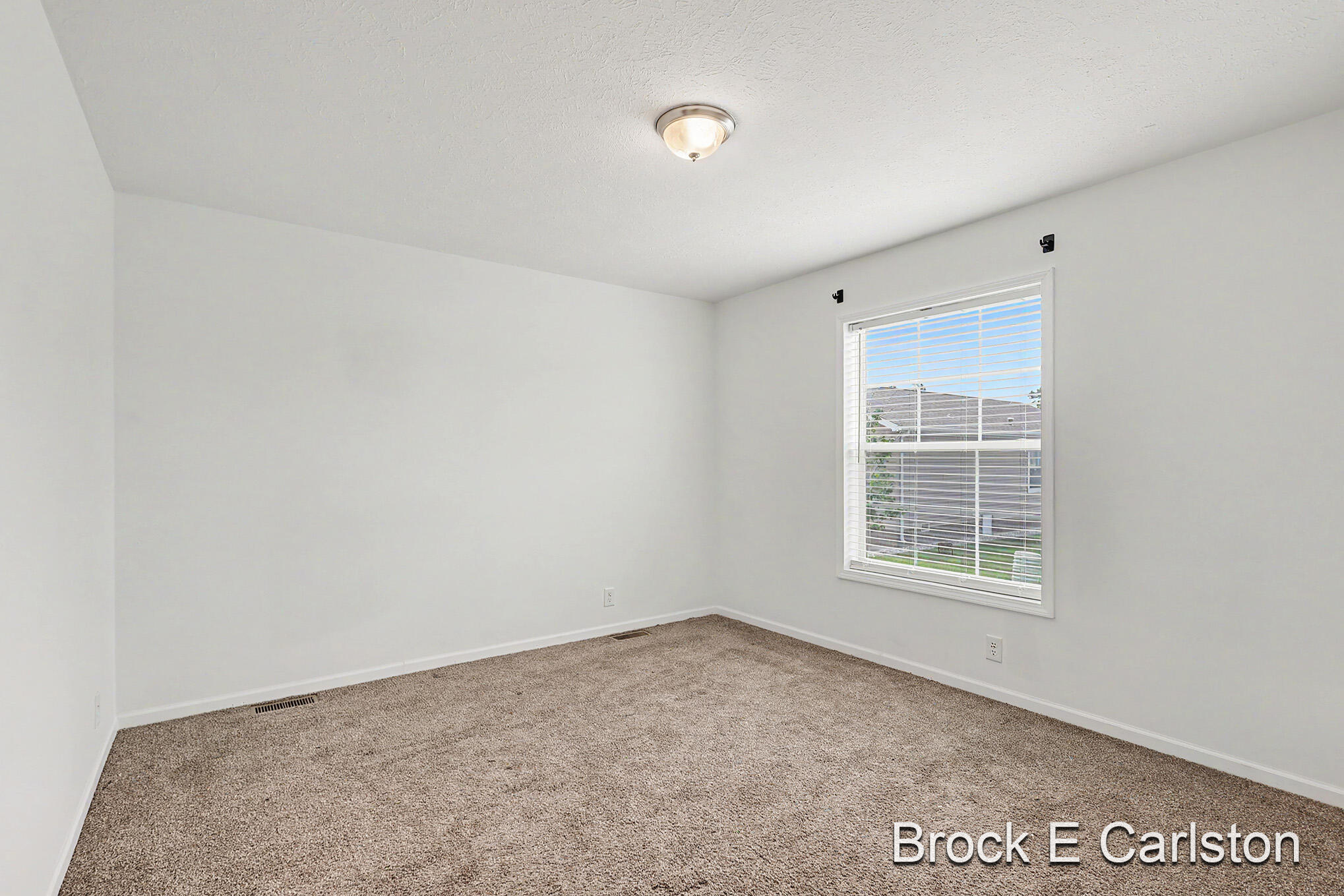 1283 E Ellis Road Norton Shores MI 49441