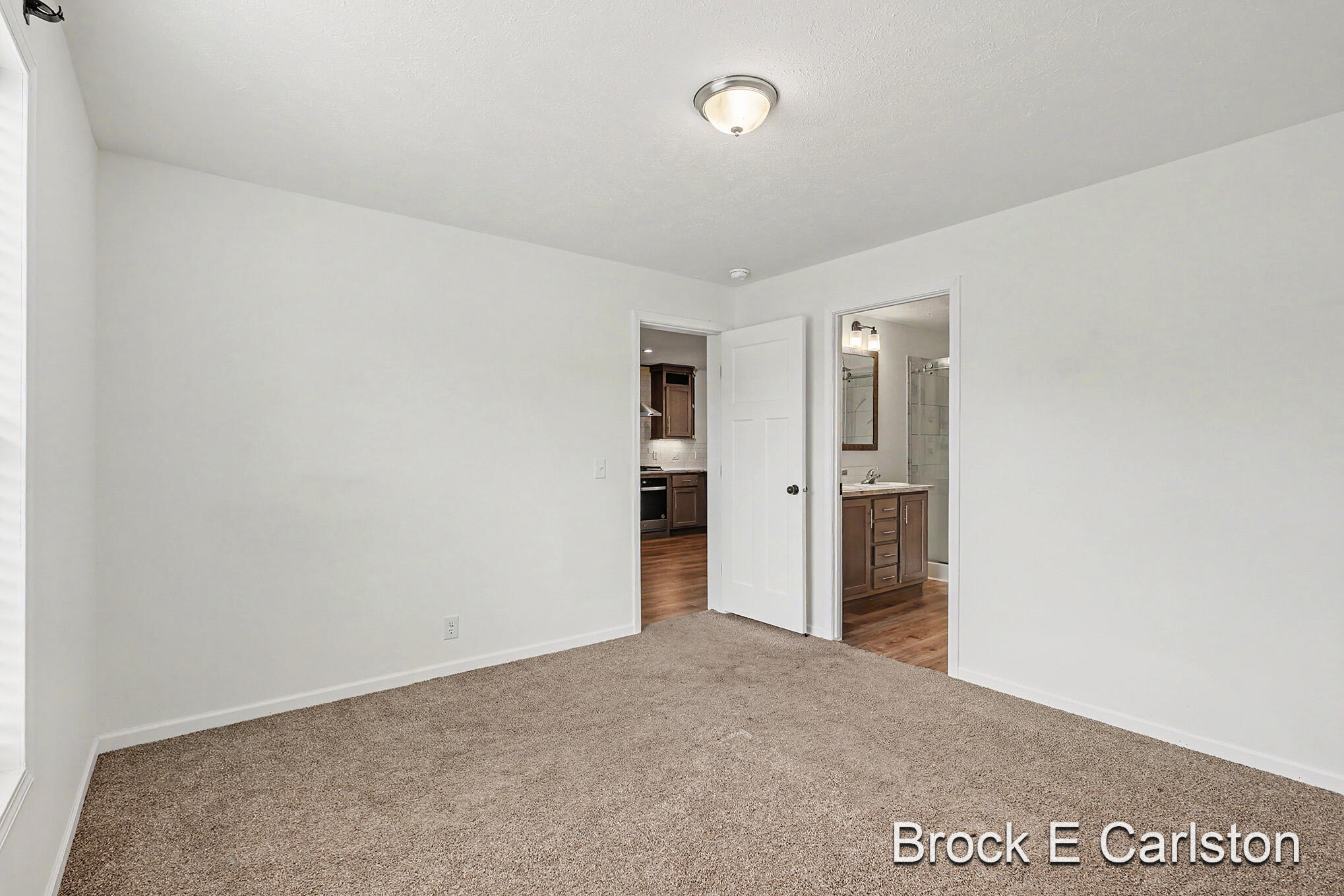 1283 E Ellis Road Norton Shores MI 49441