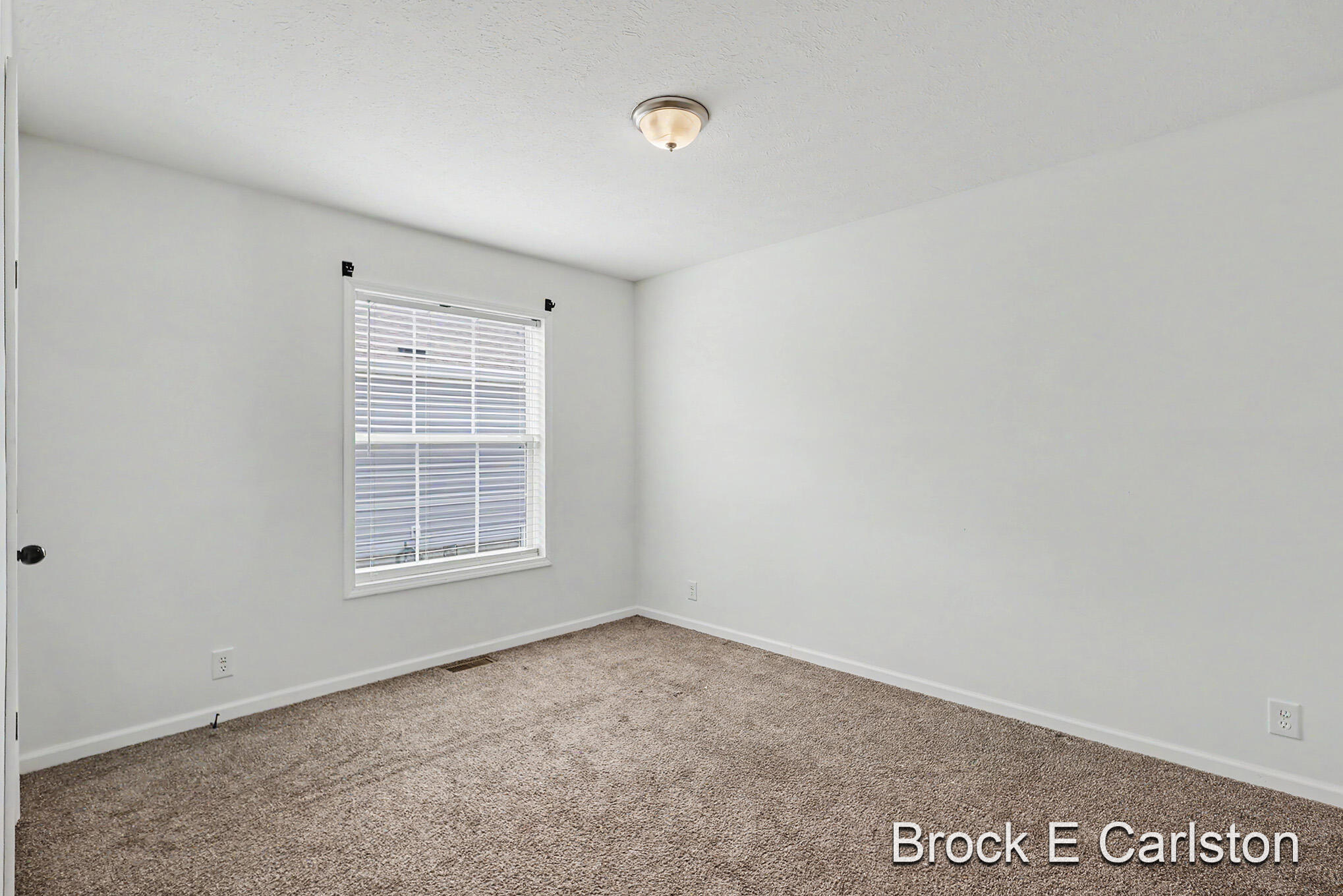 1283 E Ellis Road Norton Shores MI 49441