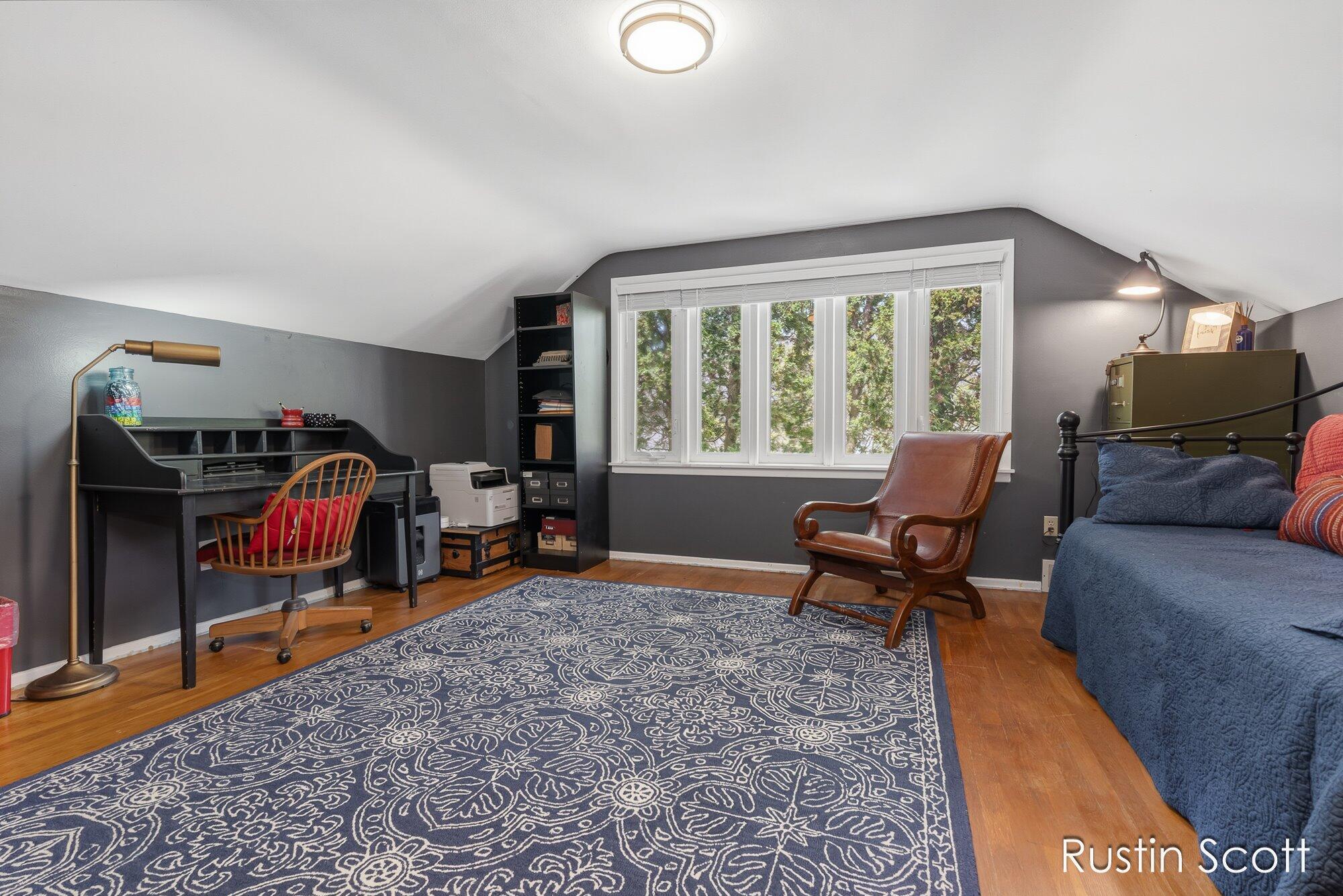 185 S Monroe Street NE Rockford MI 49341