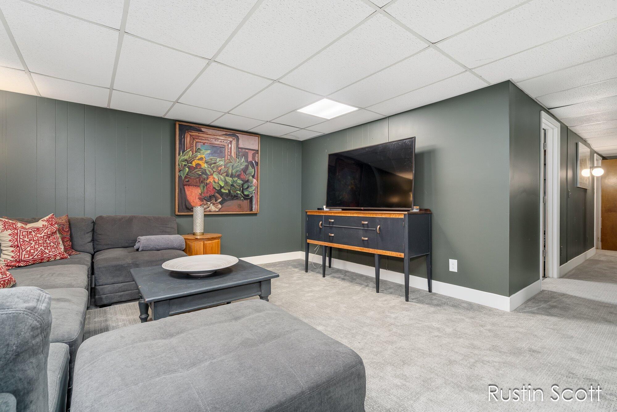 185 S Monroe Street NE Rockford MI 49341