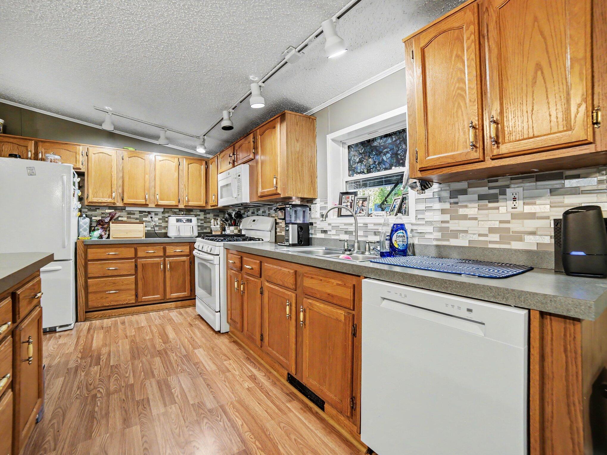 1084 N Brandy Lane Ludington MI 49431