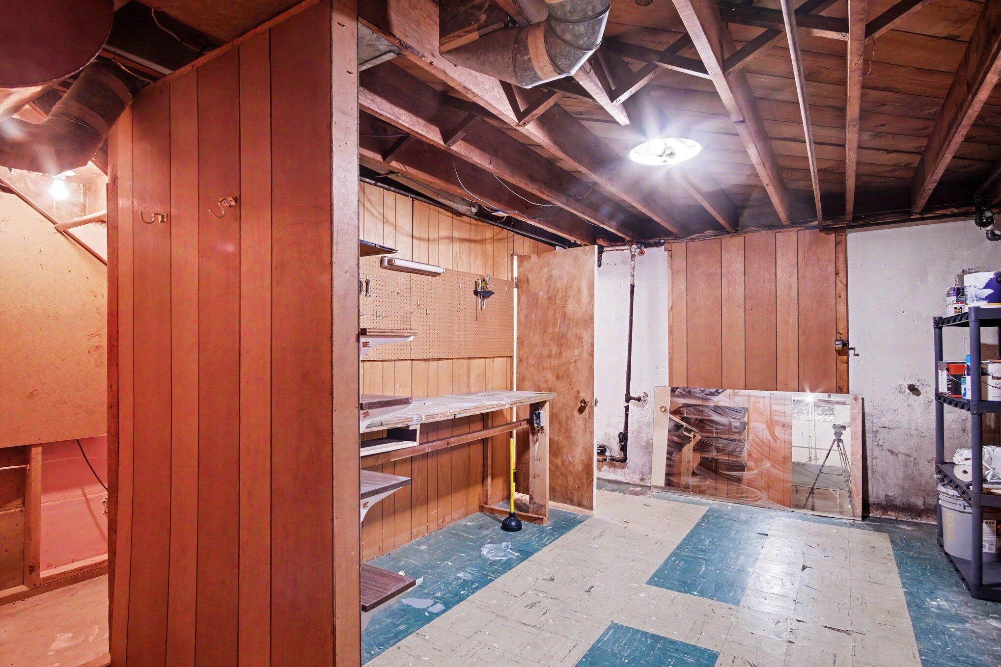 1656 Widdicomb Avenue NW Grand Rapids MI 49504