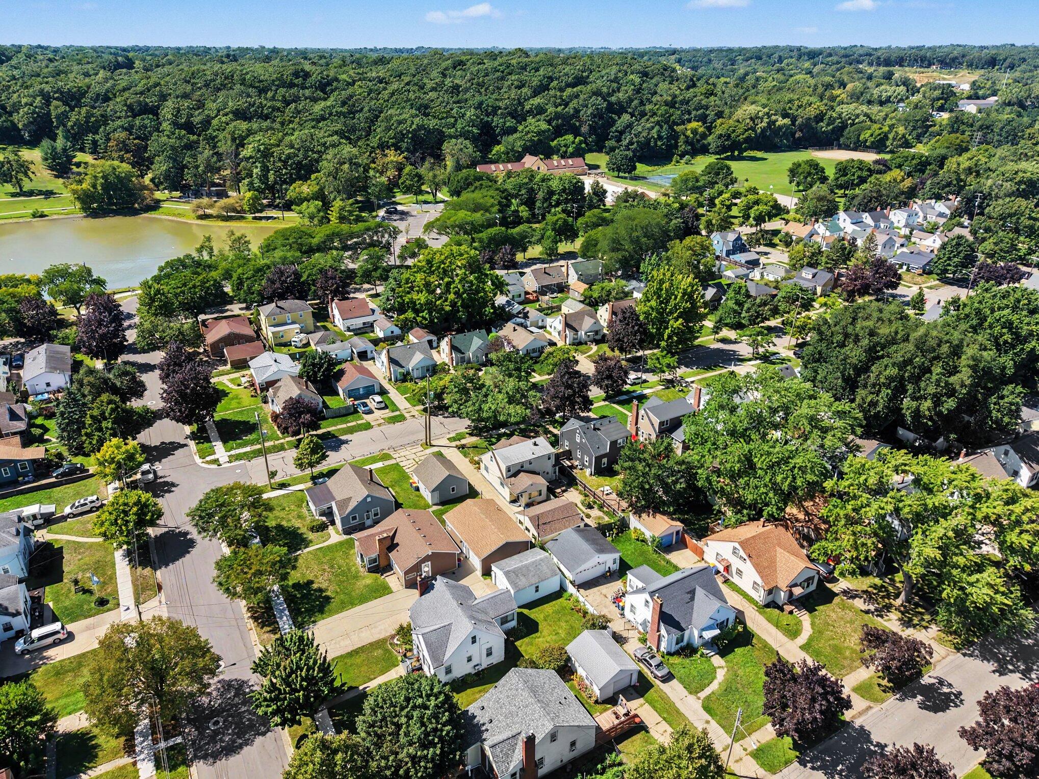 1656 Widdicomb Avenue NW Grand Rapids MI 49504
