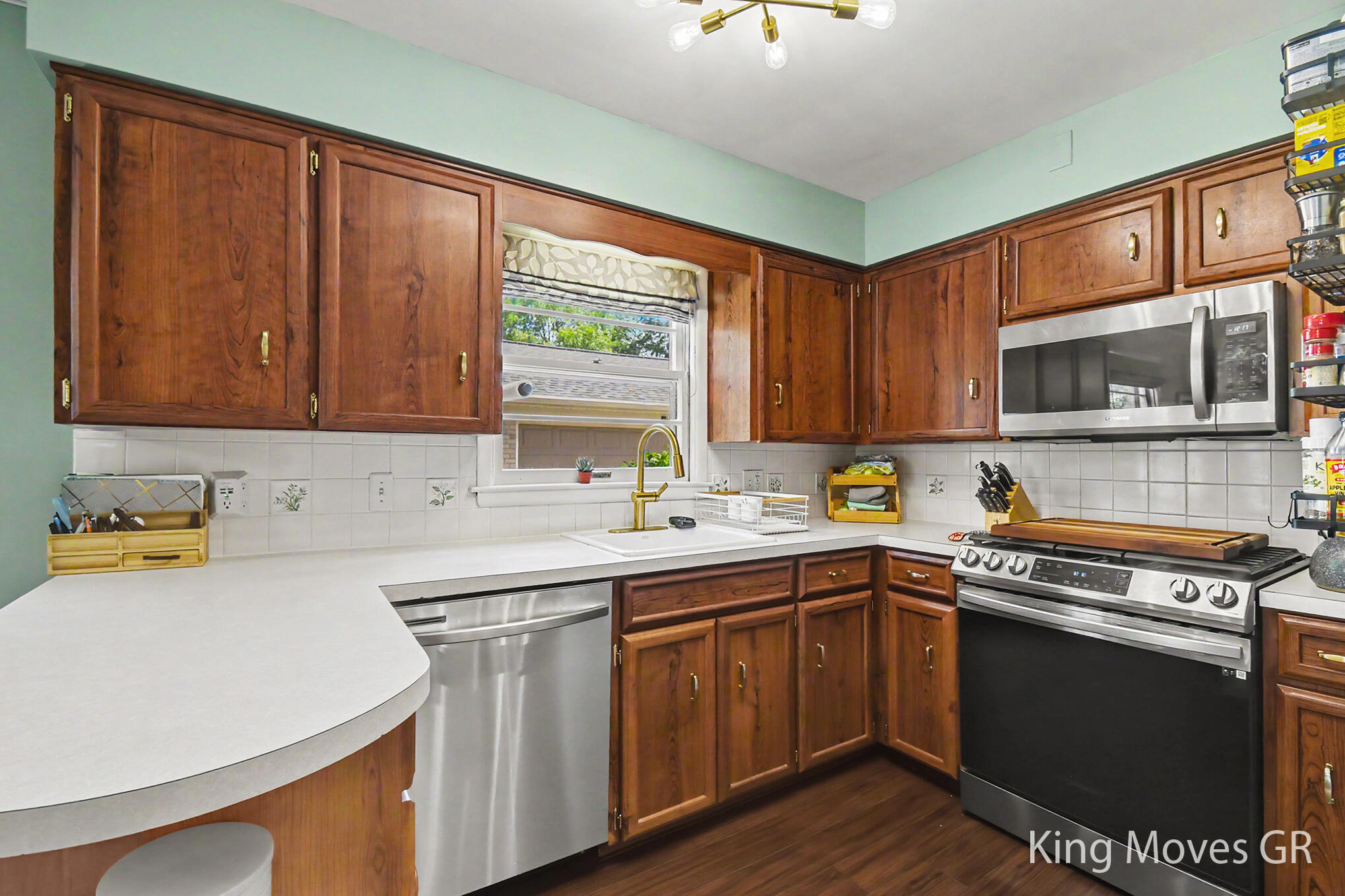 1821 Eastbrook Street SE Grand Rapids MI 49508