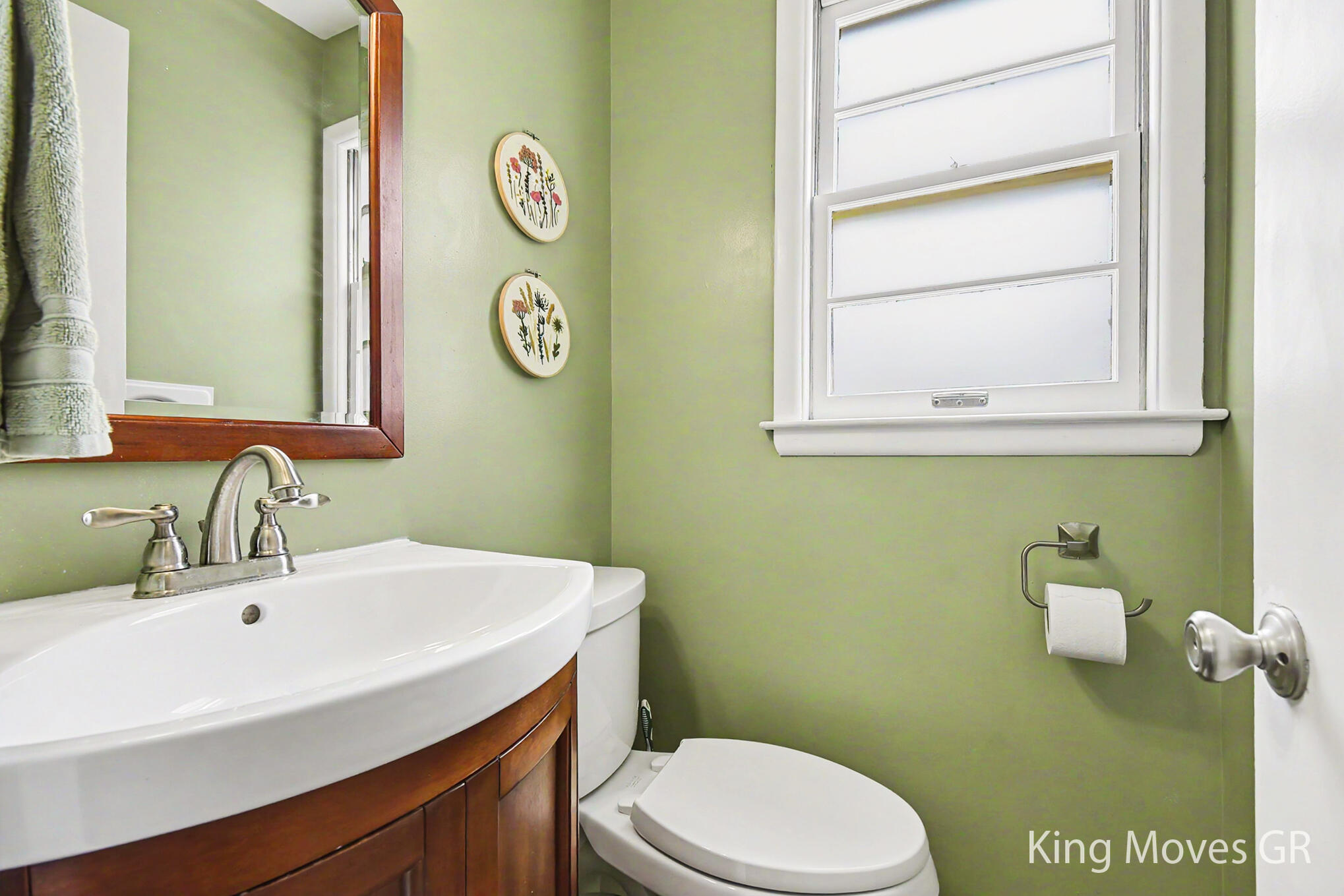 1821 Eastbrook Street SE Grand Rapids MI 49508
