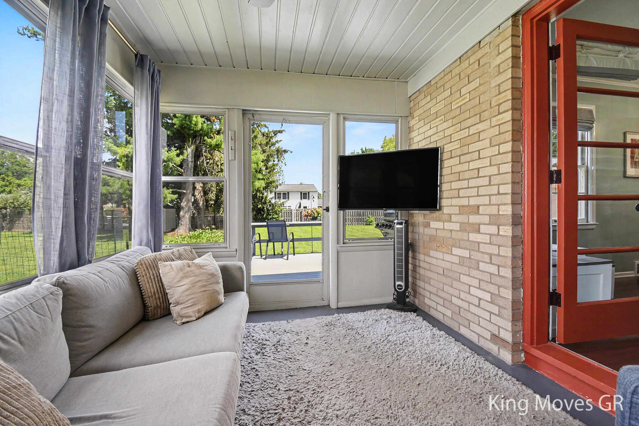 1821 Eastbrook Street SE Grand Rapids MI 49508