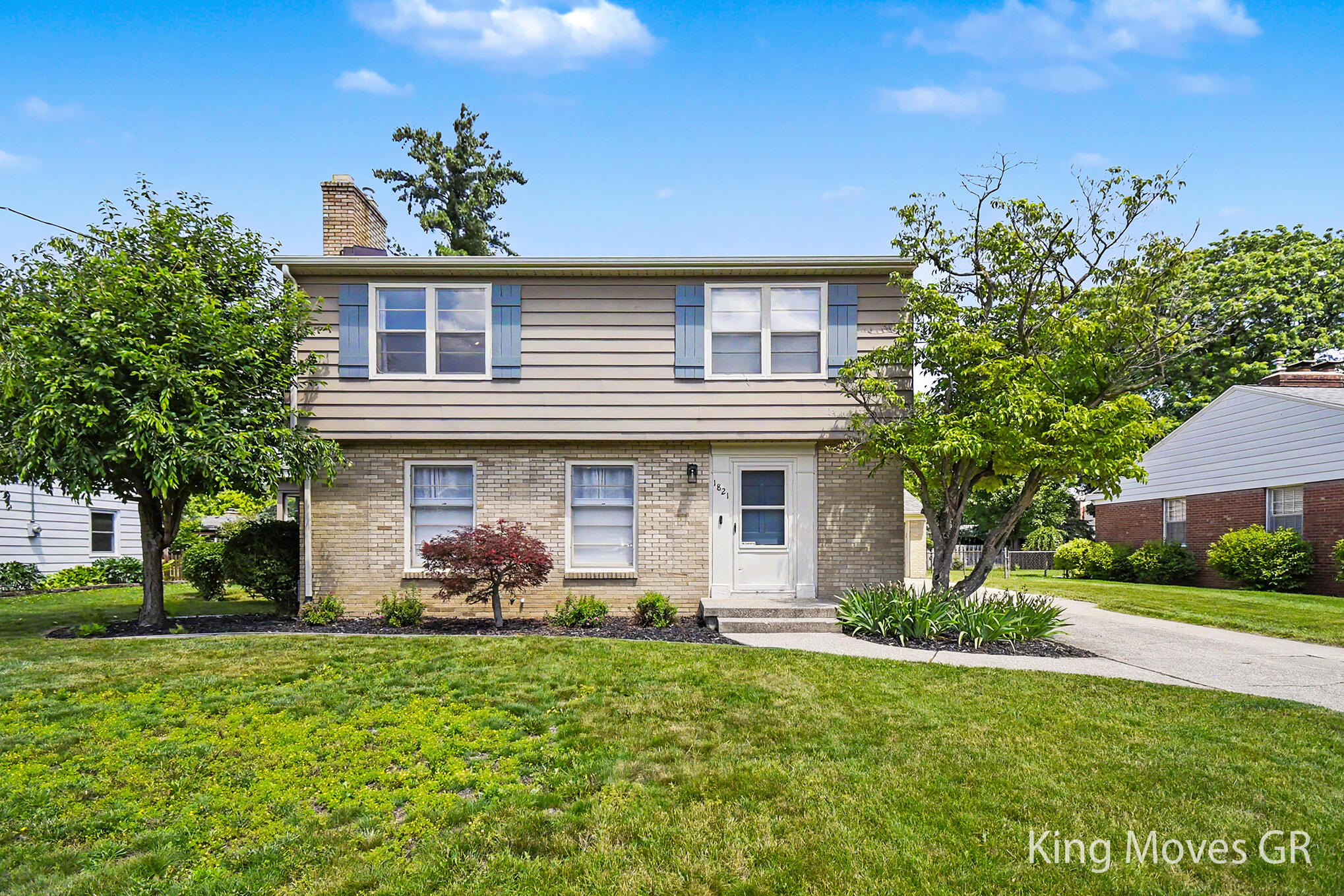 1821 Eastbrook Street SE Grand Rapids MI 49508