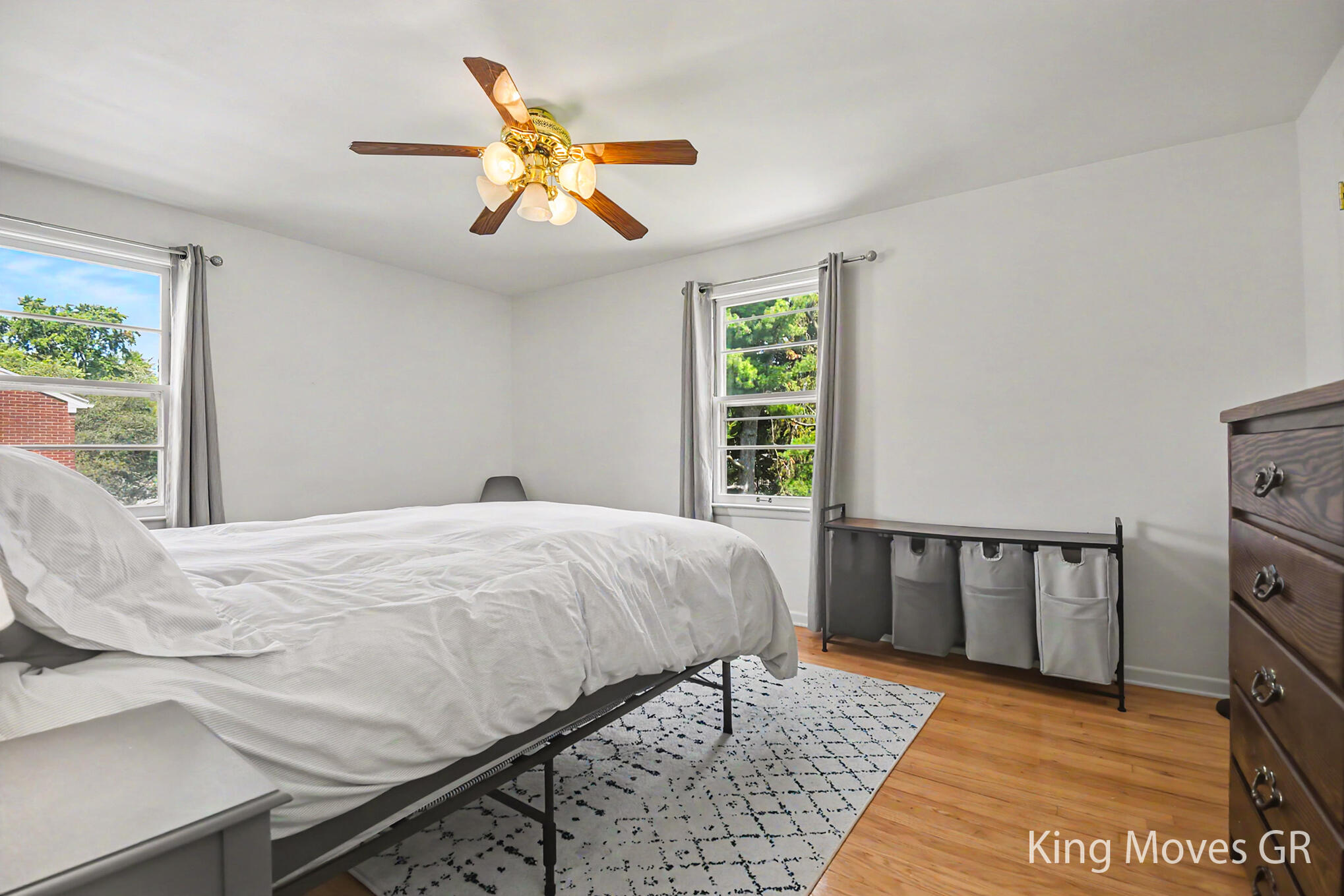 1821 Eastbrook Street SE Grand Rapids MI 49508