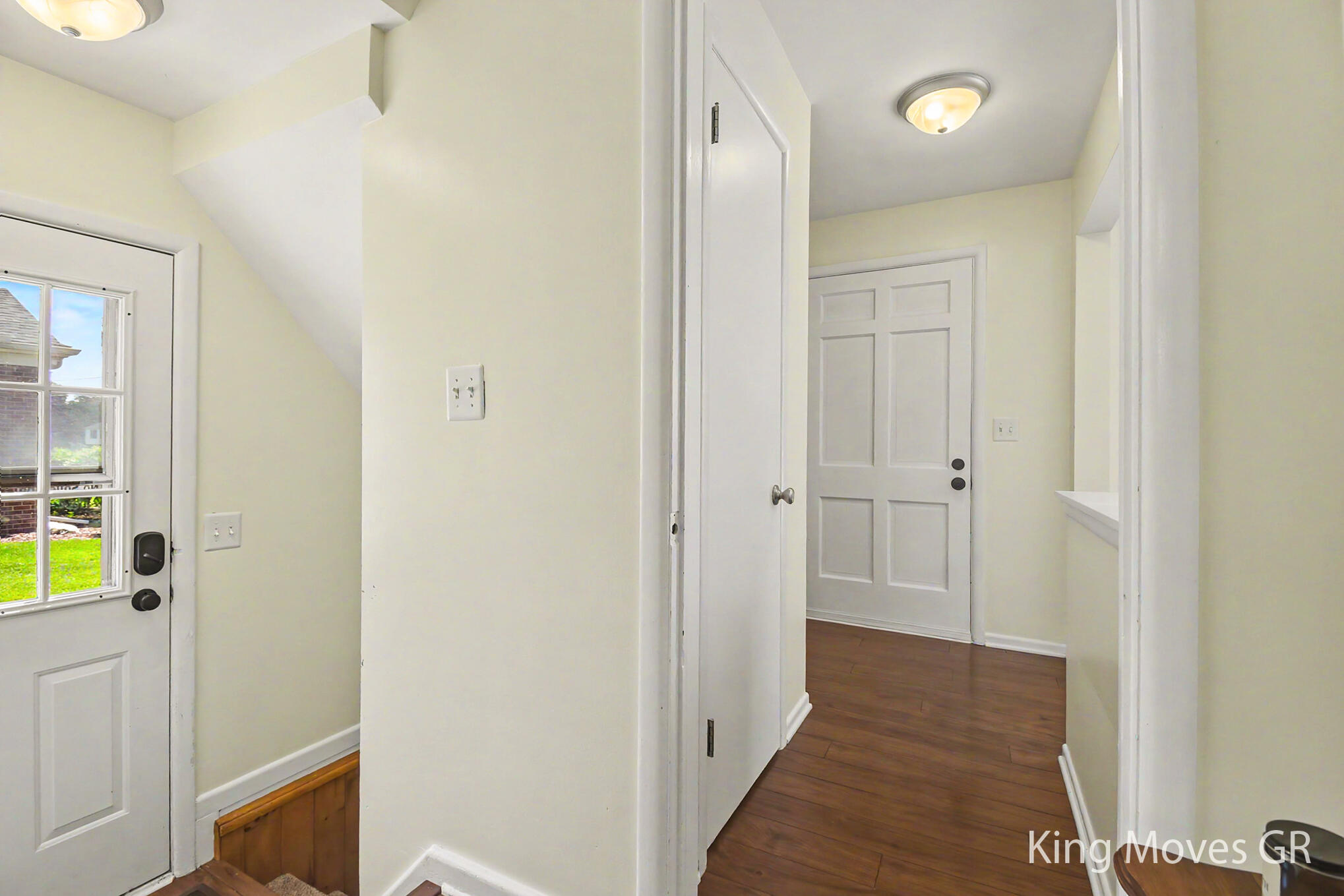 1821 Eastbrook Street SE Grand Rapids MI 49508