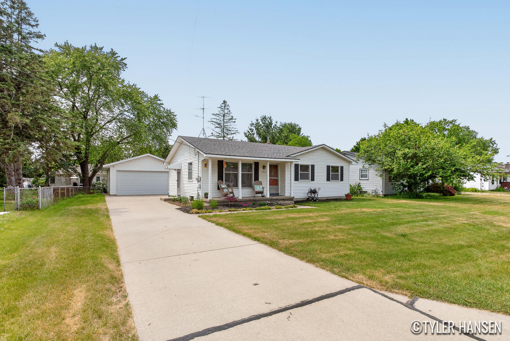 3923 Jupiter Avenue NE Grand Rapids MI 49525